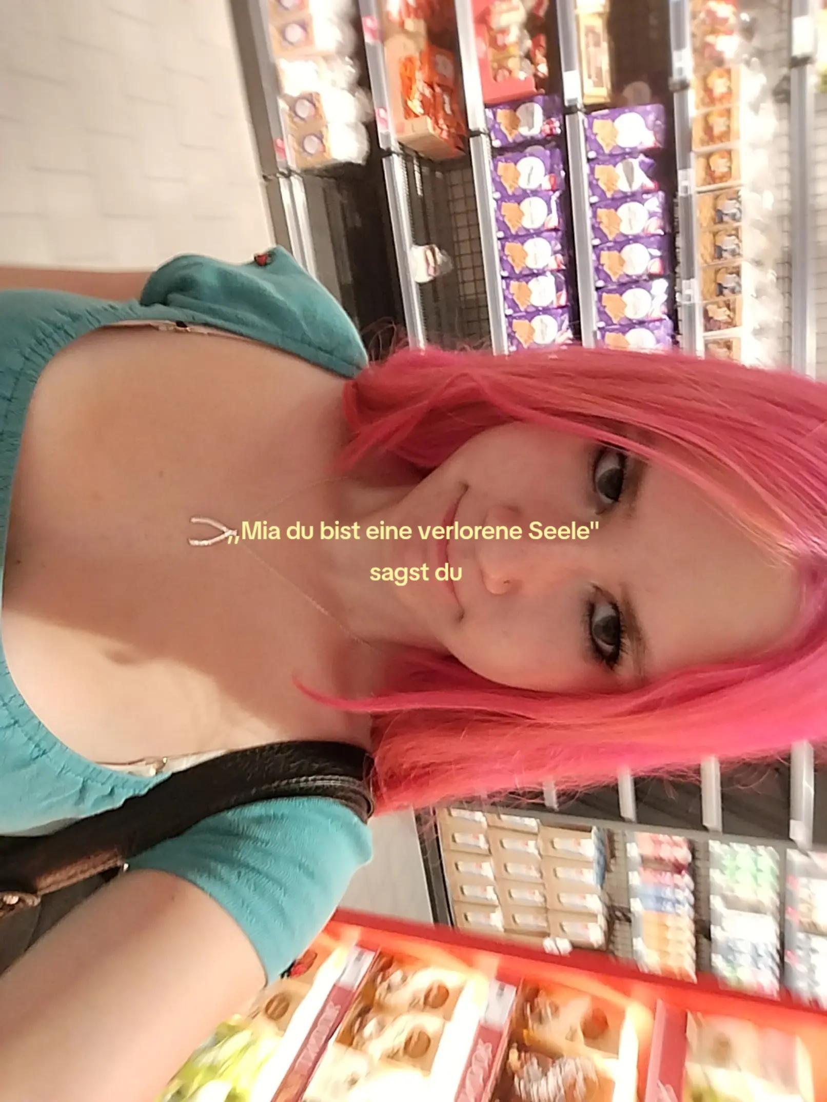 @Mia📻🌟