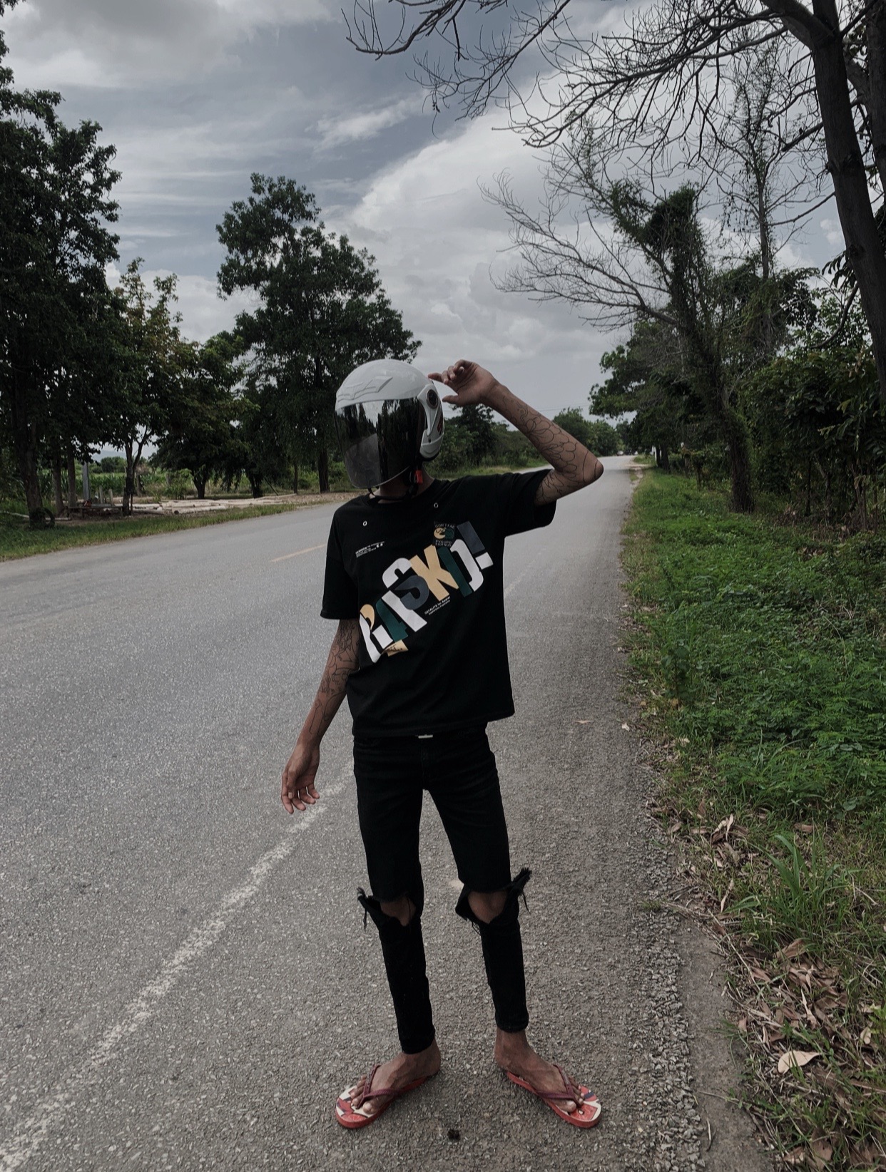 @អាណាឈ្លើយអញវ៉ៃទាំងអស់