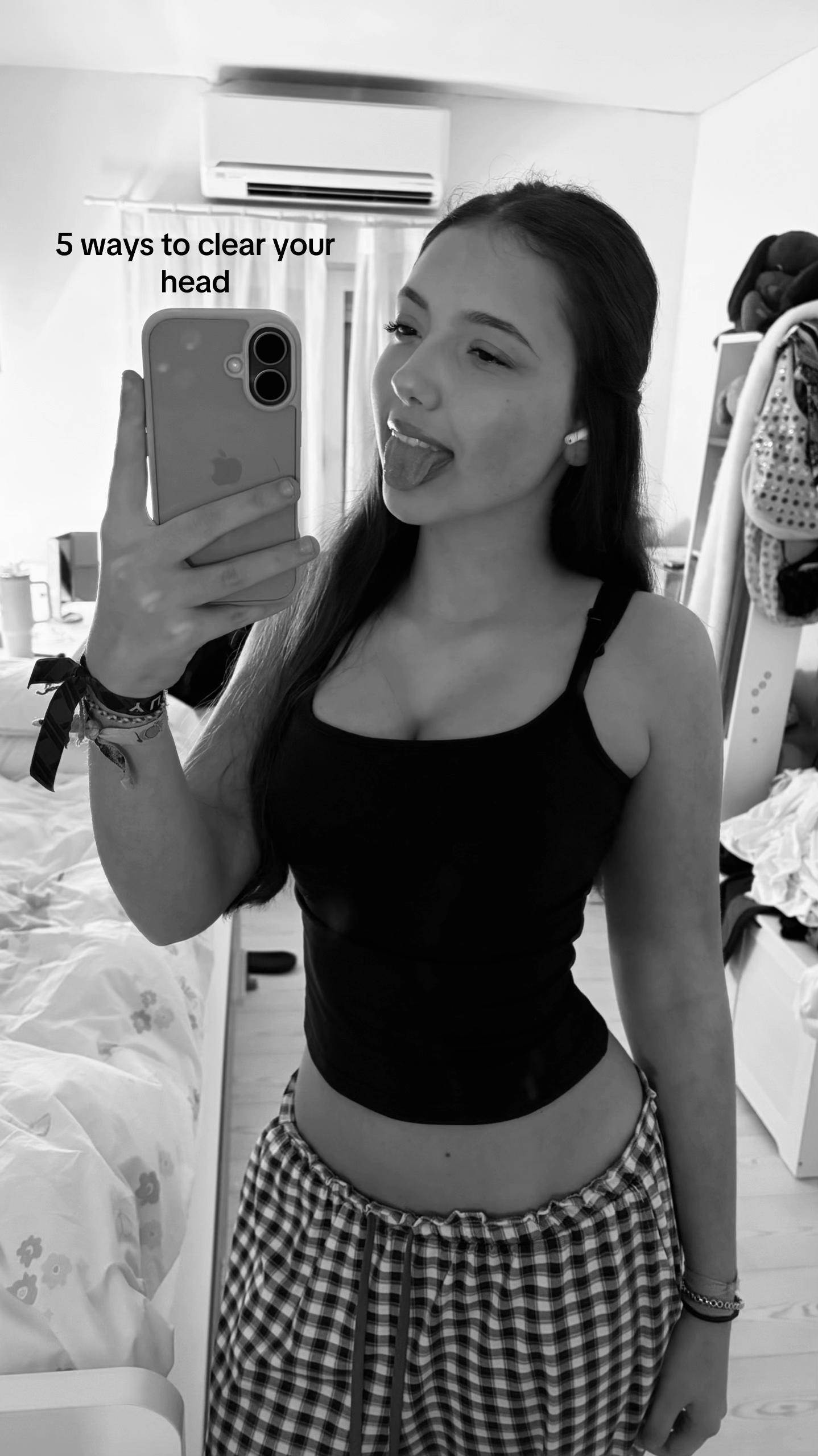 @𝐜𝐥𝐚𝐮𝐝𝐢𝐚 𝐡𝐞𝐫𝐫𝐚𝐧𝐳