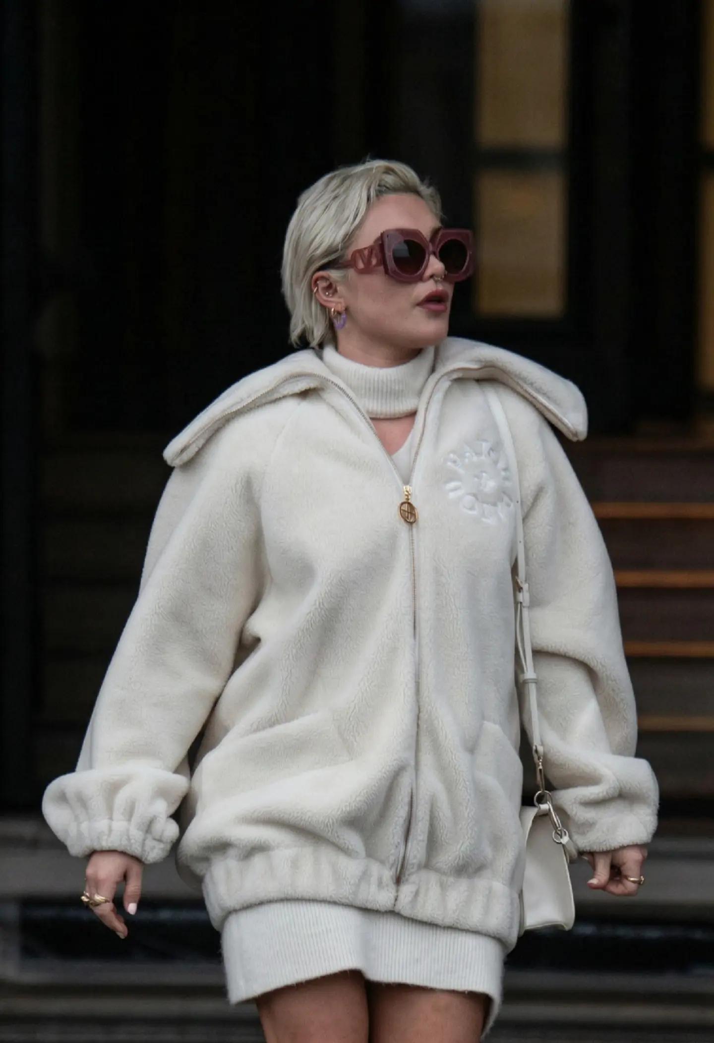 @Florence Pugh