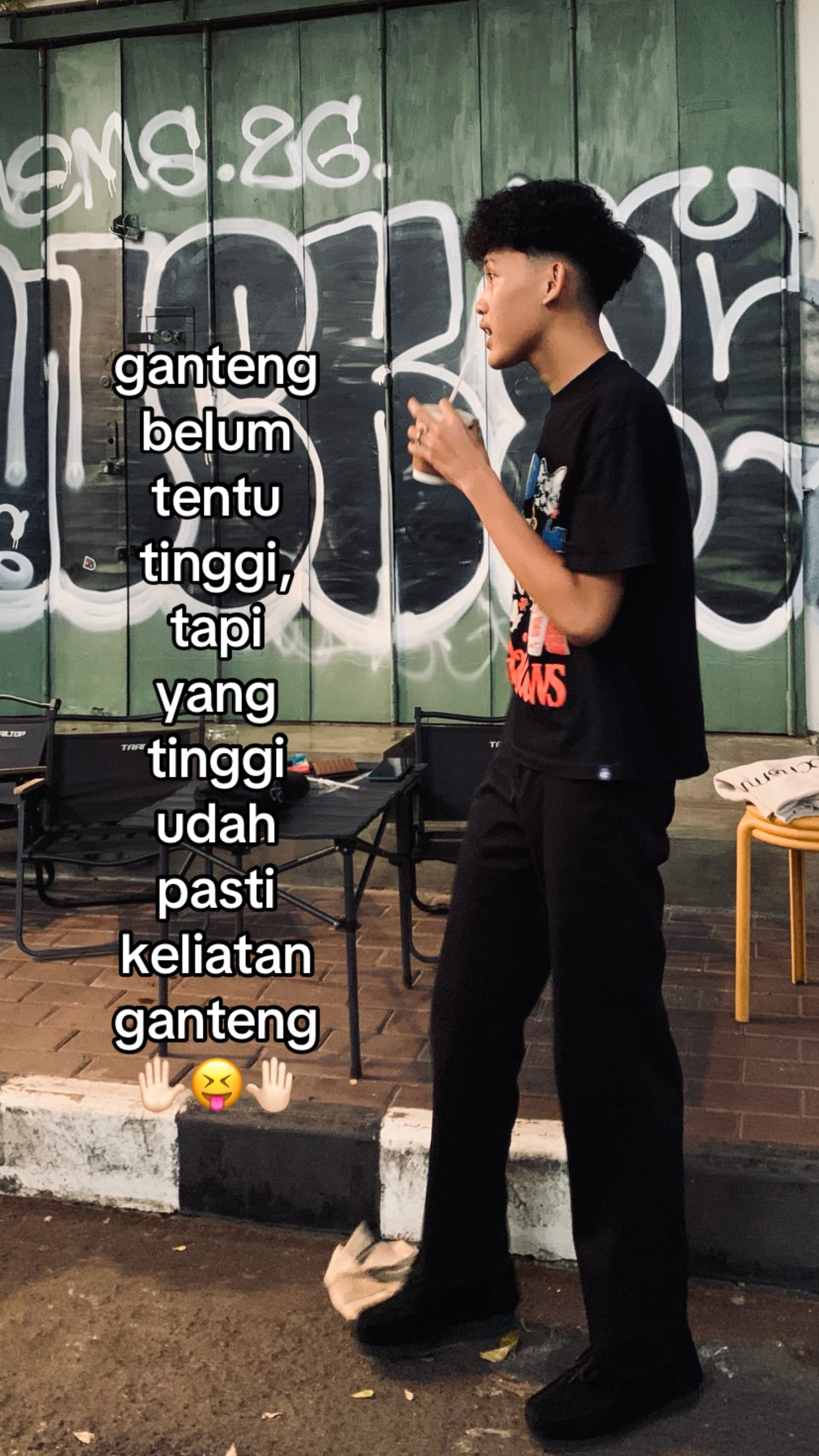 @🕷️