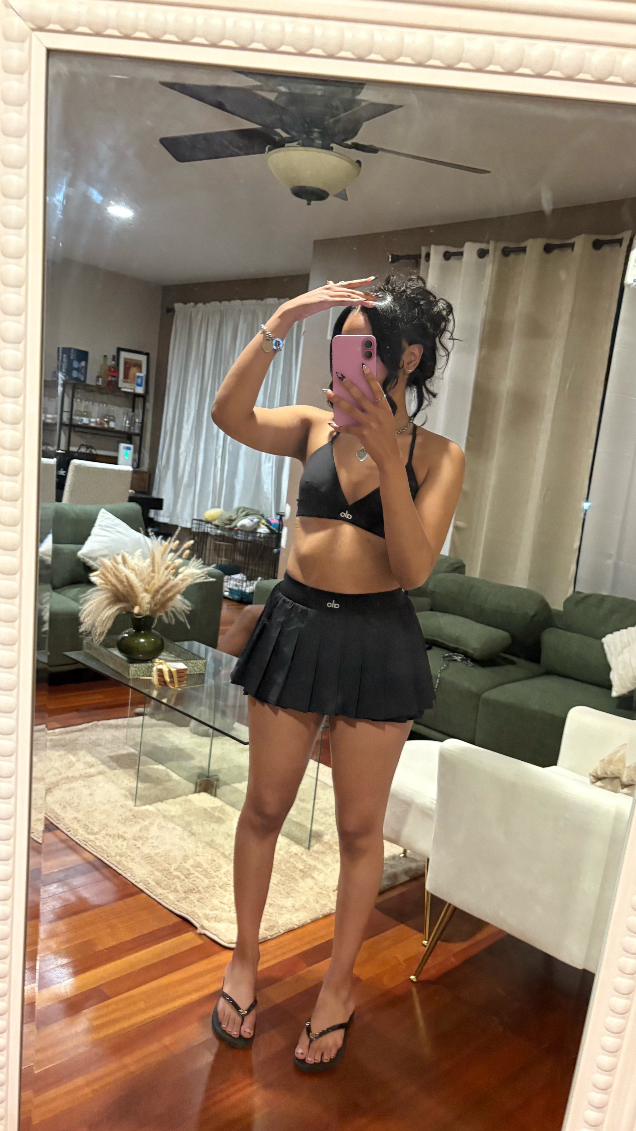@nothisnotmalia