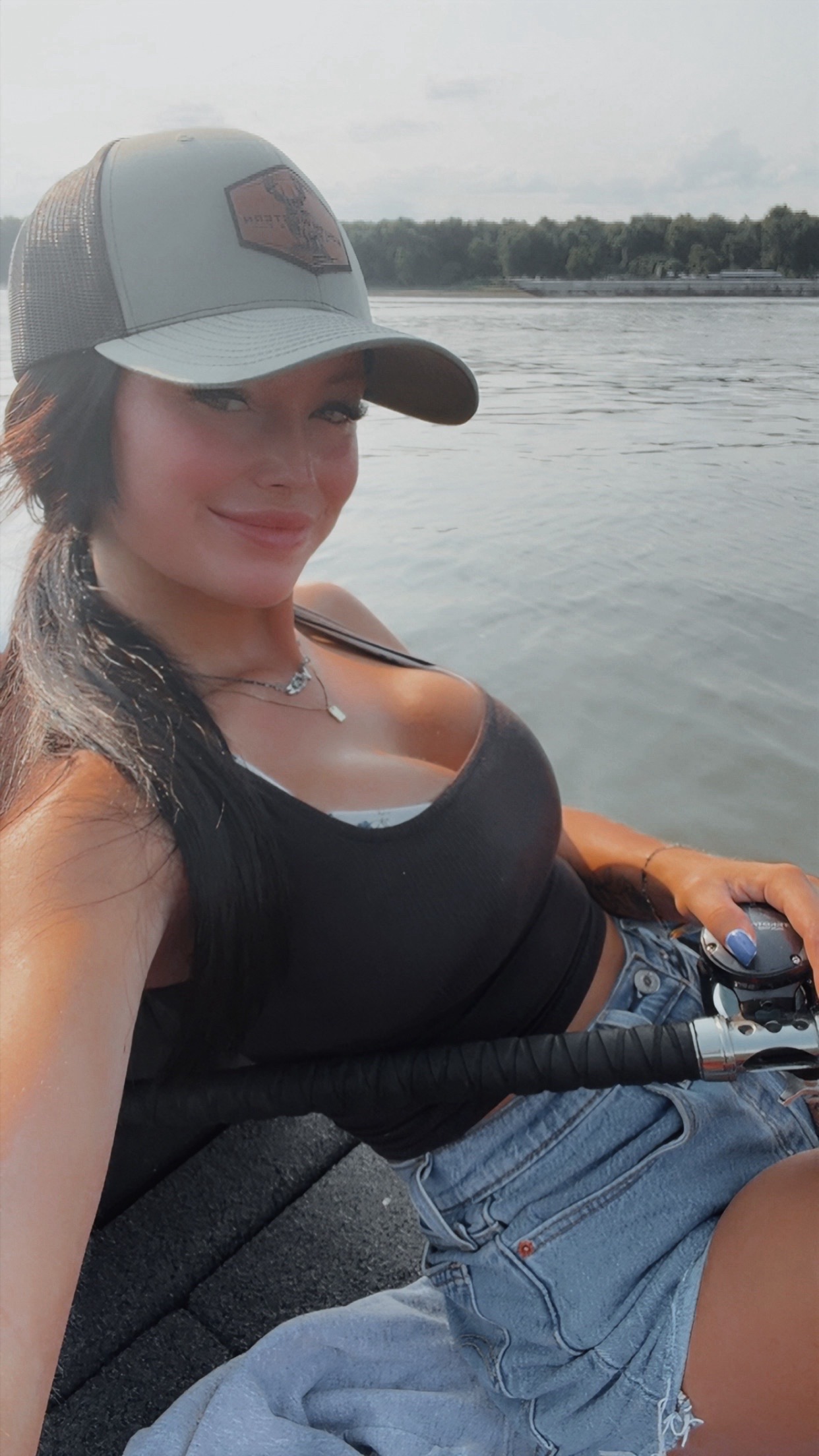 @Chels_fishing