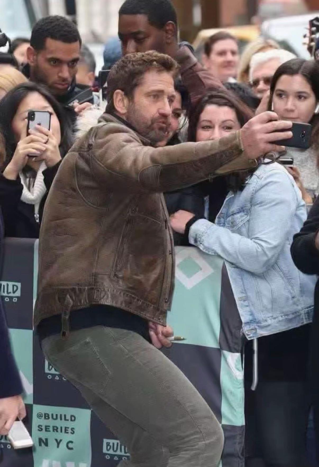 @Gerard Butler
