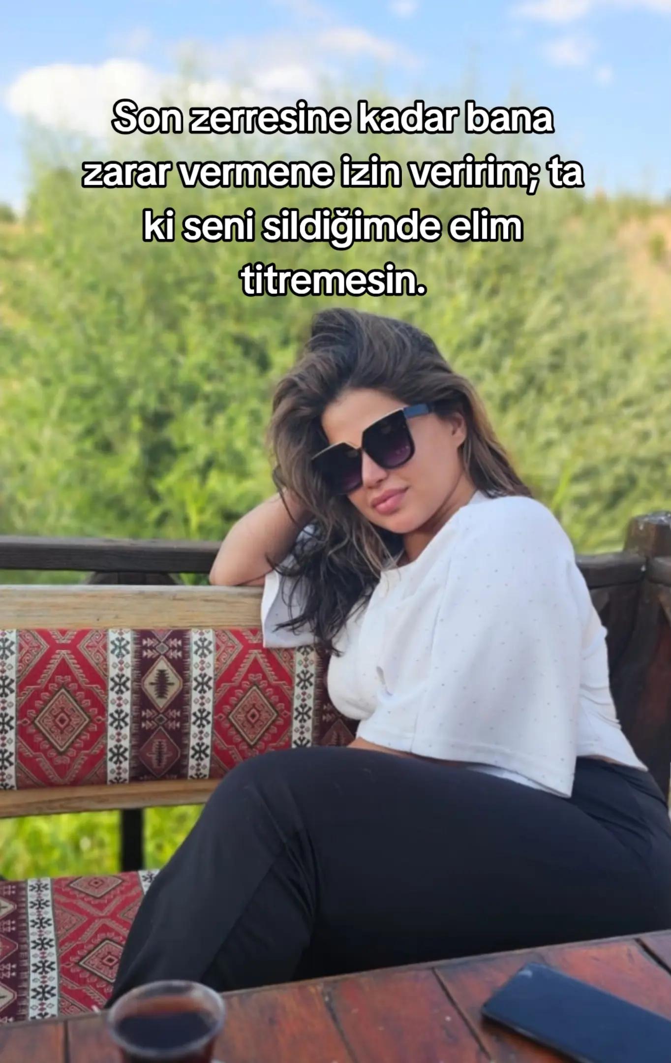 @AysaN