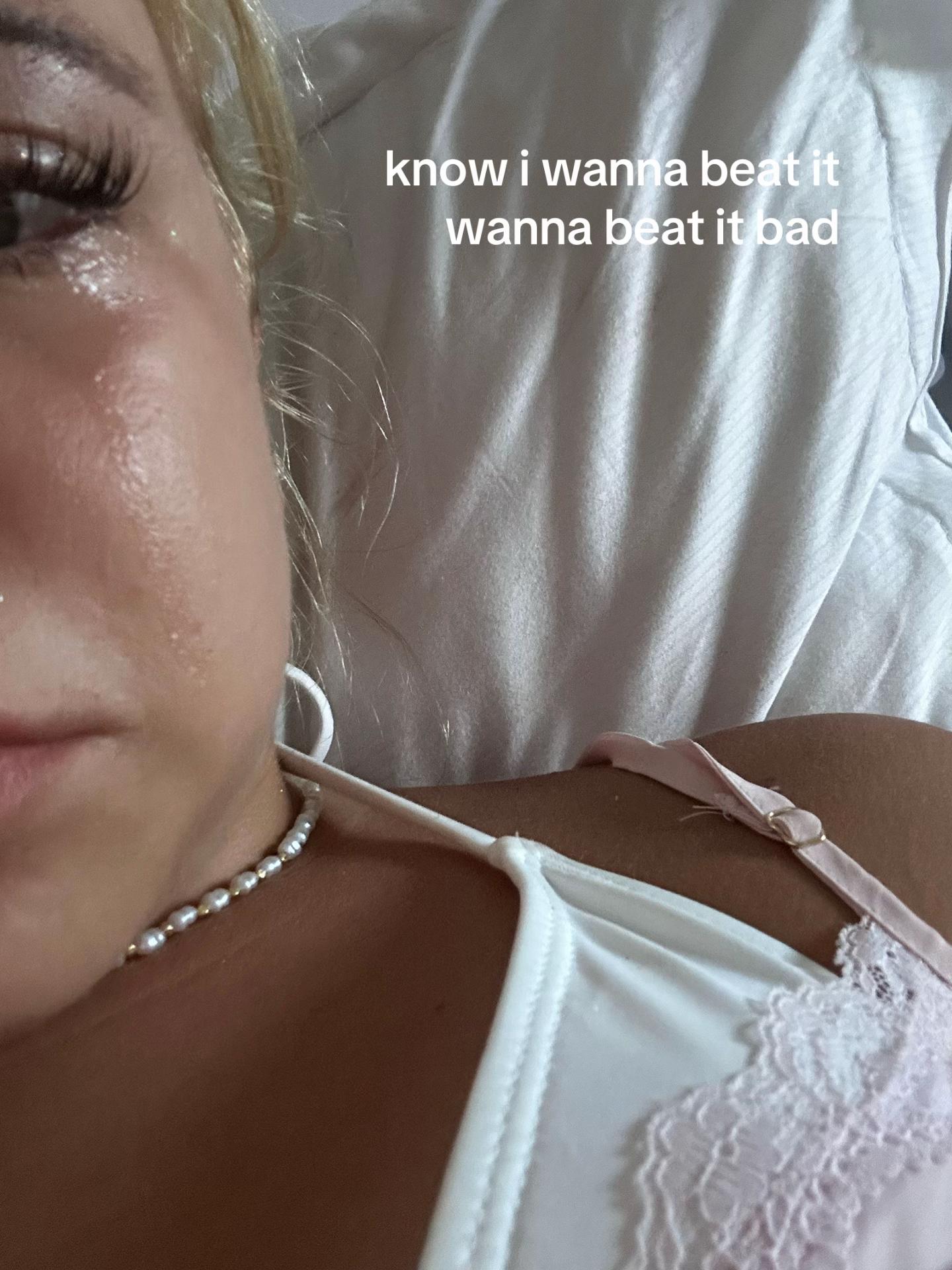 @izzie🧁🪽