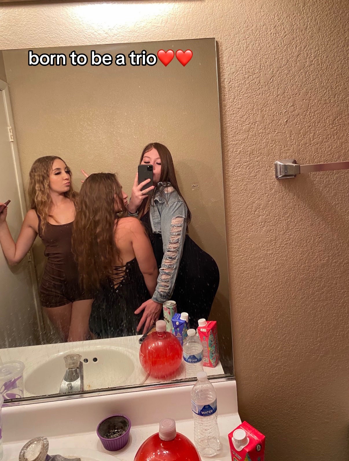 @2tuffbree