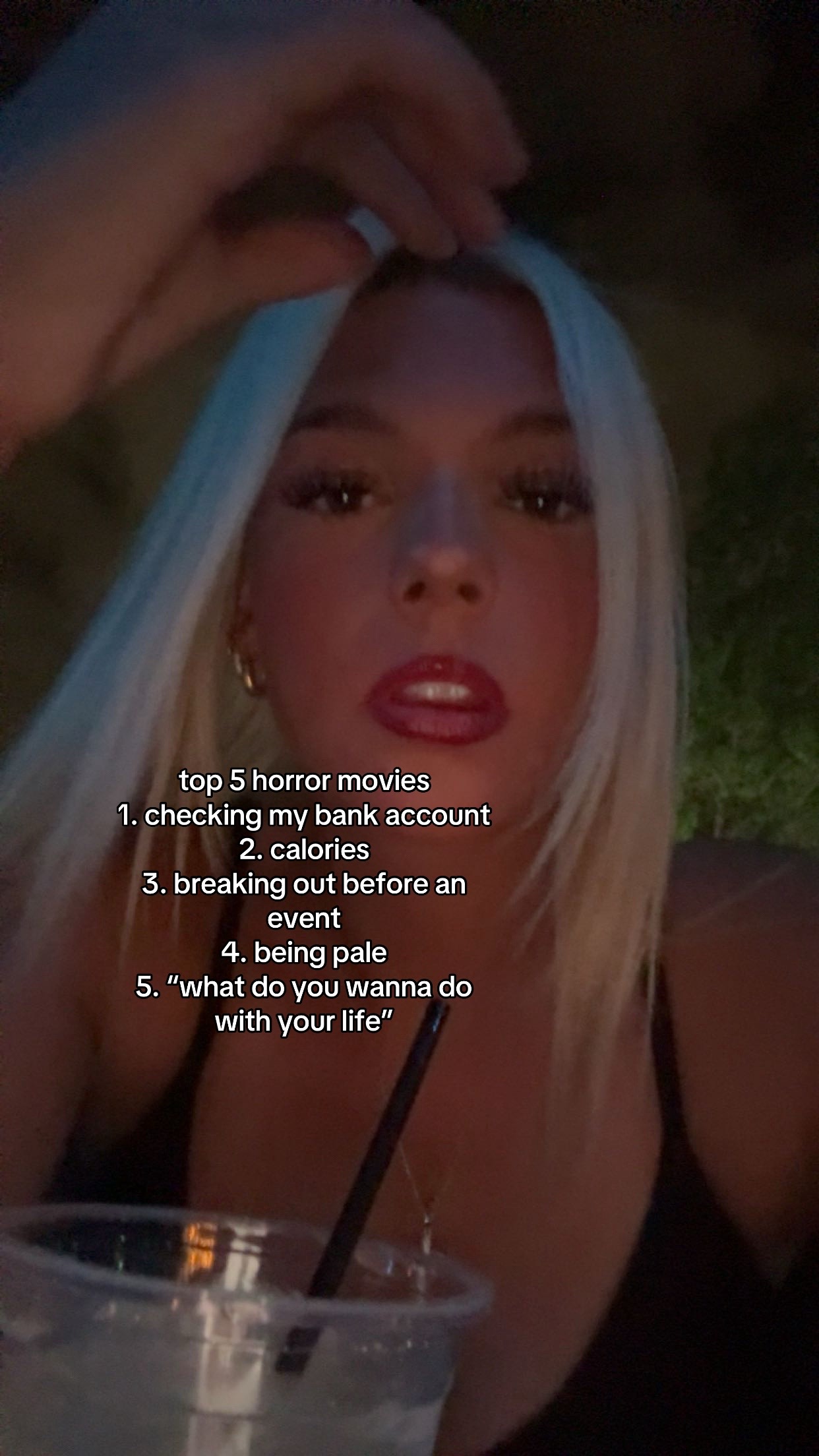 @Hola