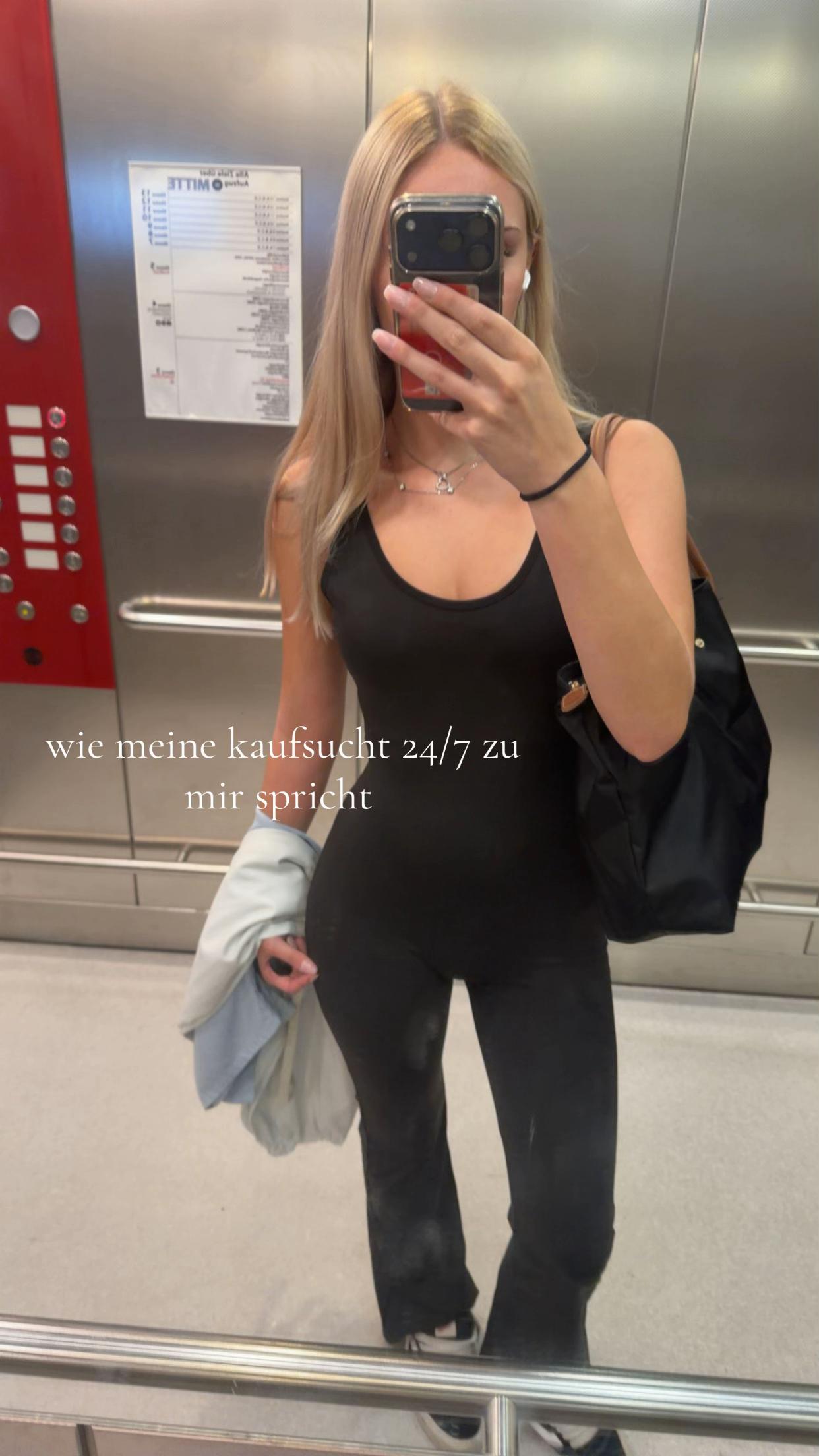 @𝐄&lsquo;🦇