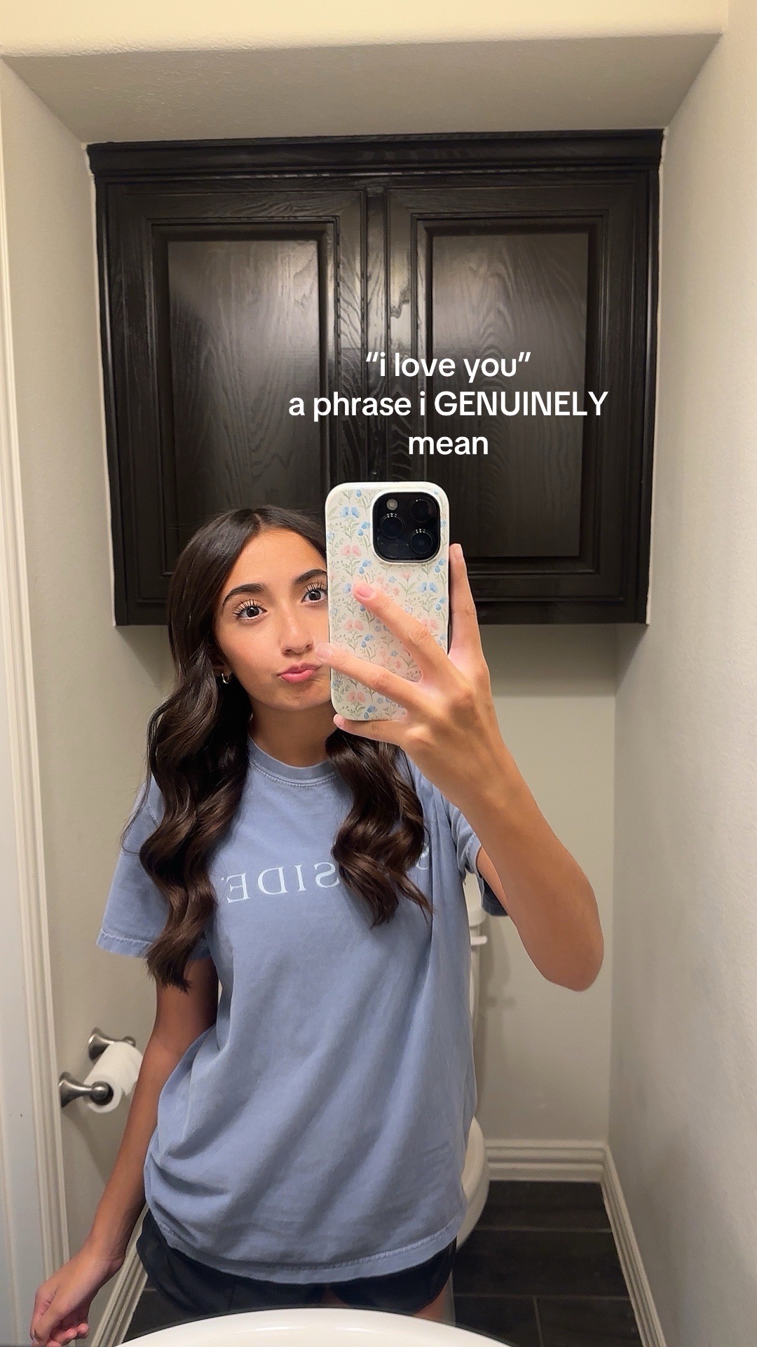 @✌️