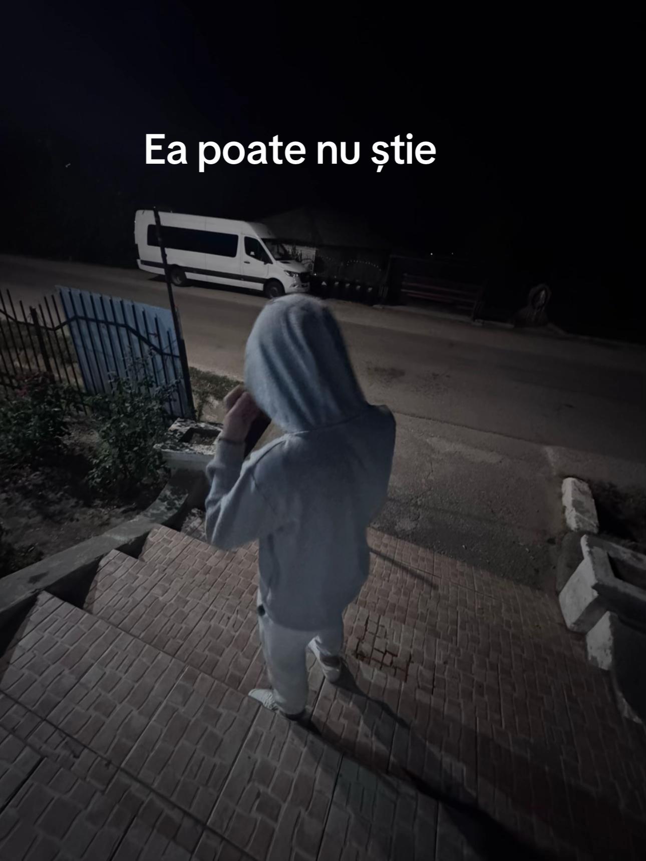 @Dragos_15