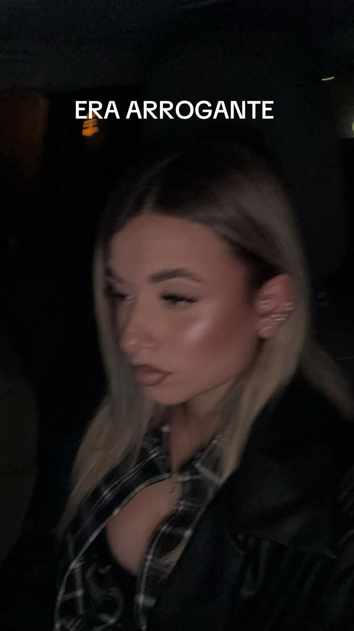 @veronicaderosa___