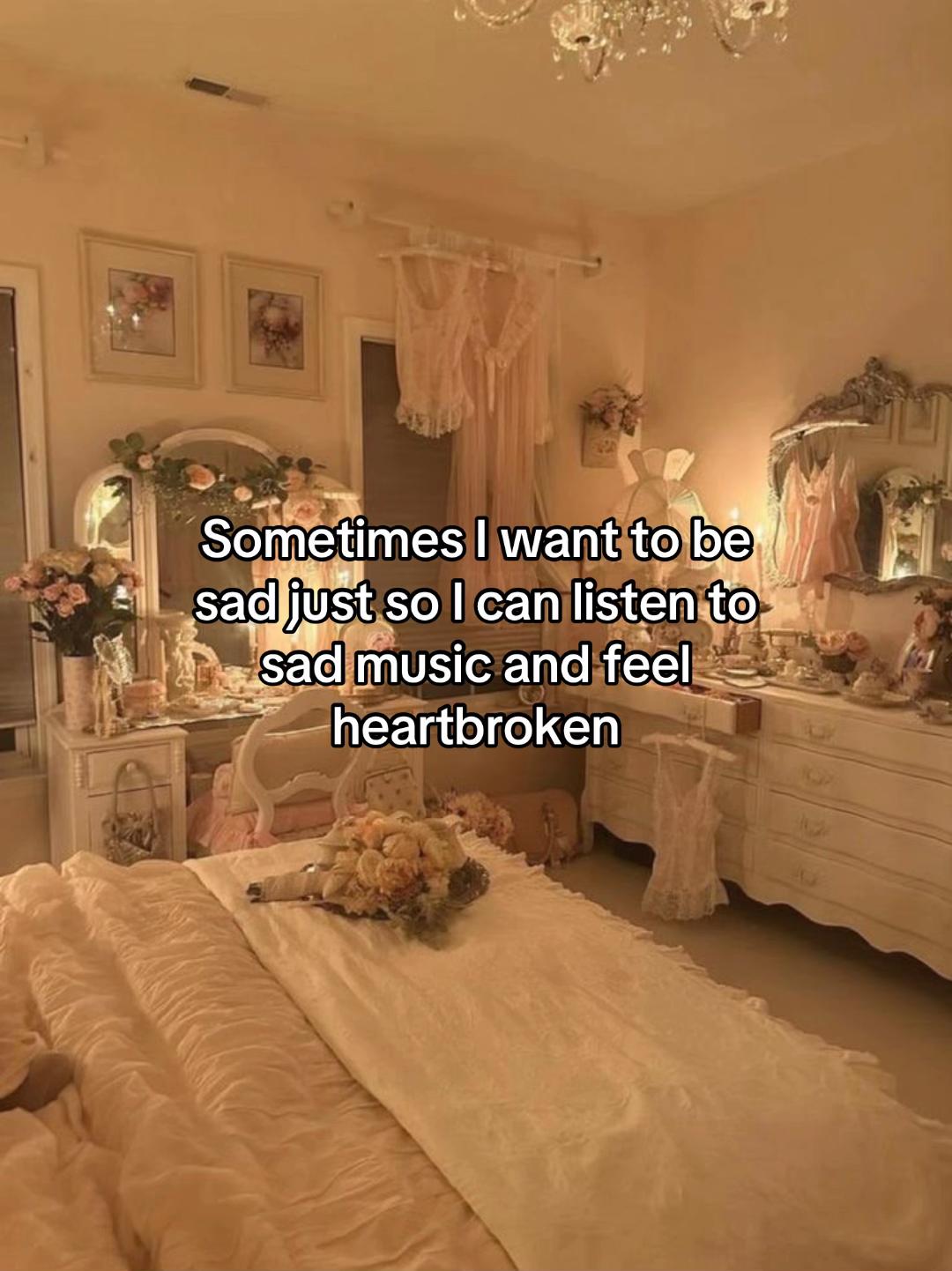 @ᥫ᭡