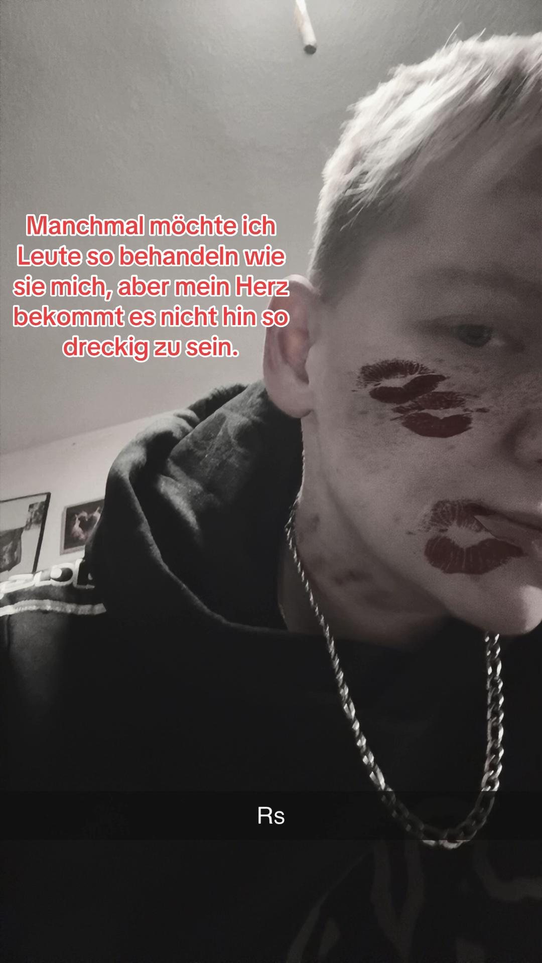 @༒☬ƤђøєηᎥx☬༒
