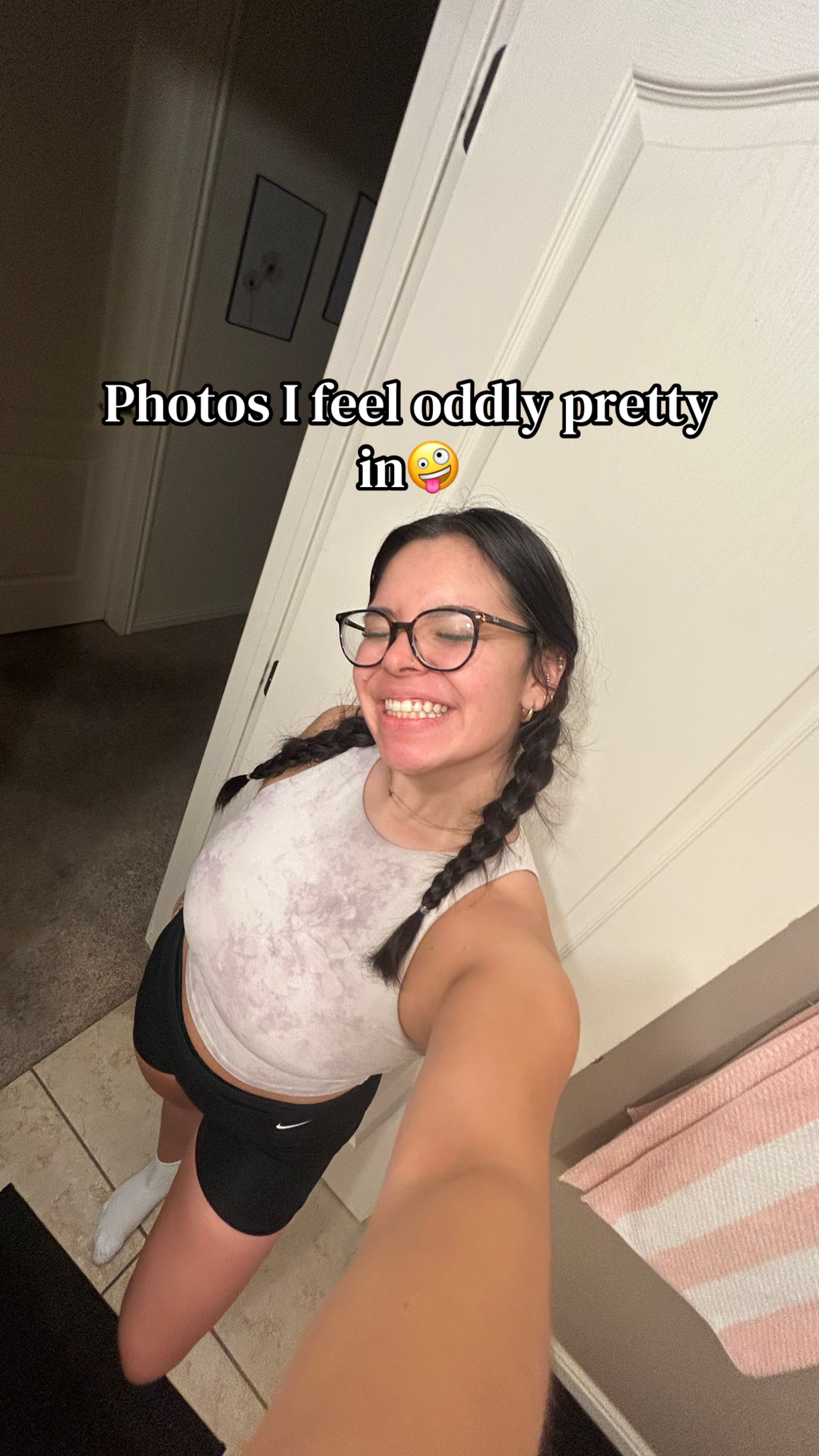 @🦦