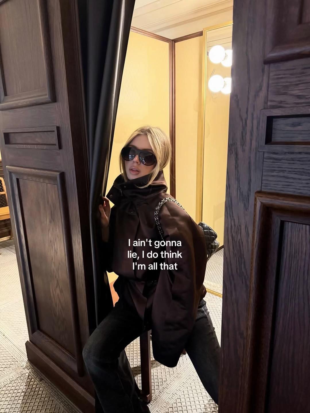 @𝐹