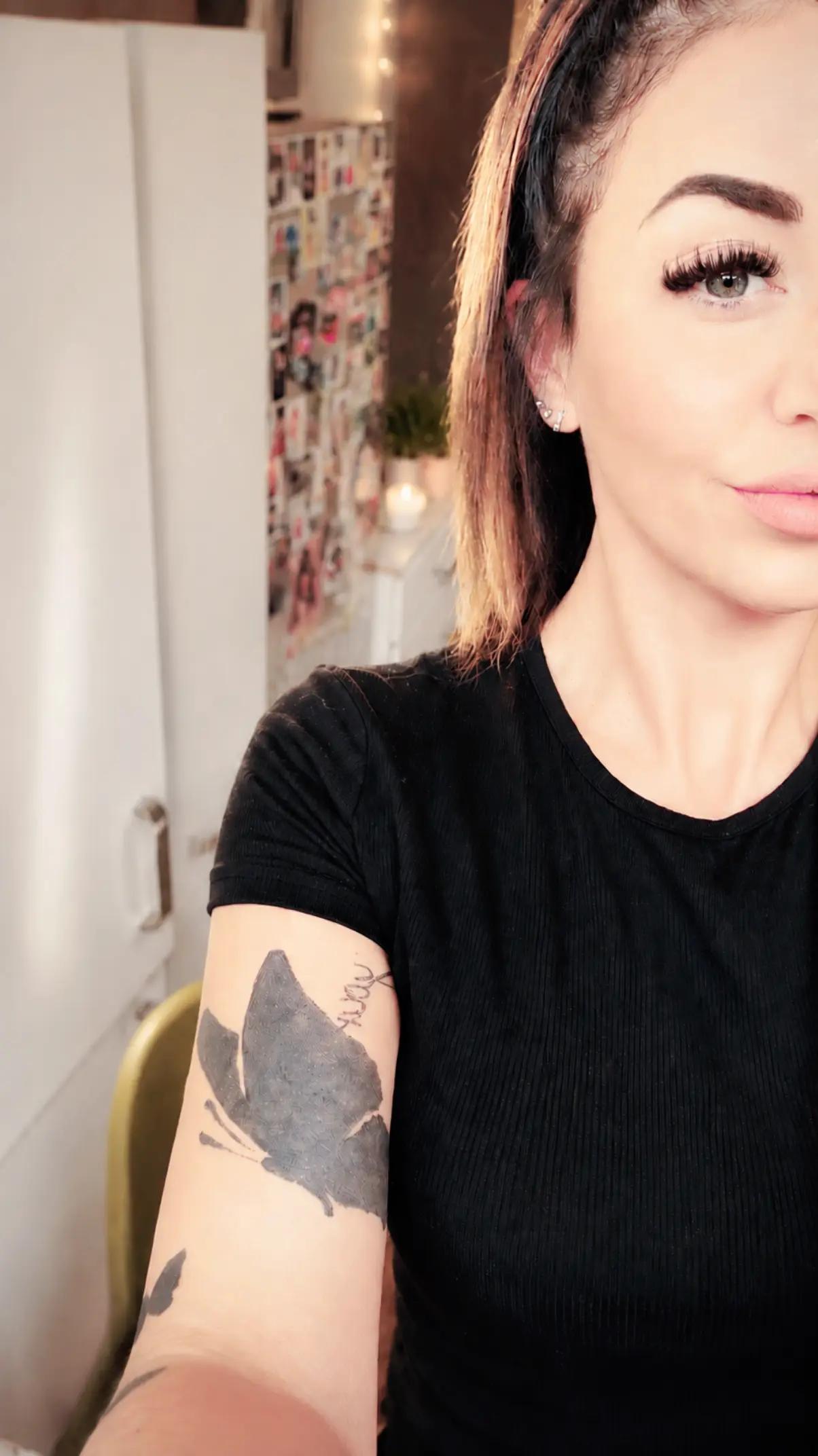 @juliarecky
