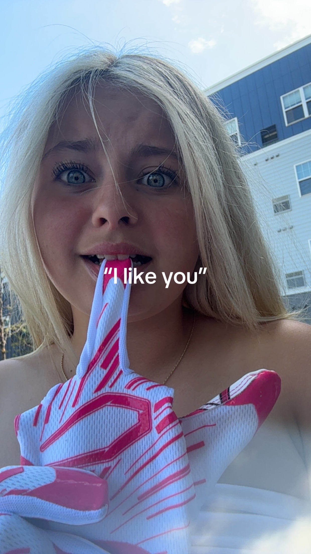 @Lucy!☹️😝🤪