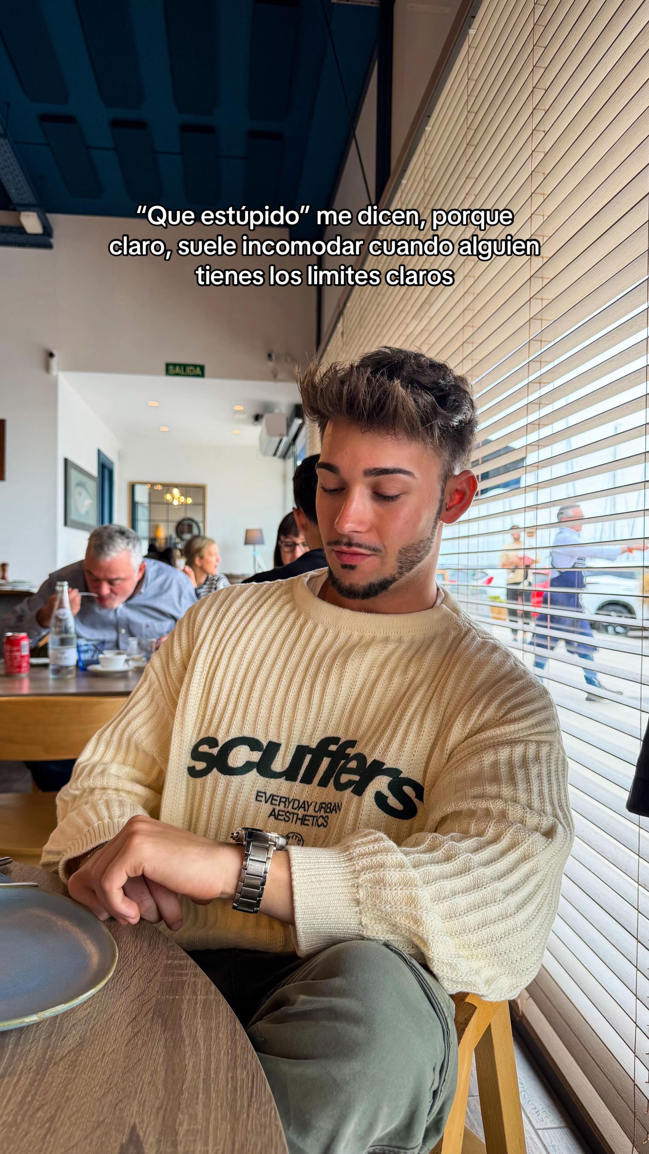 @𝐏