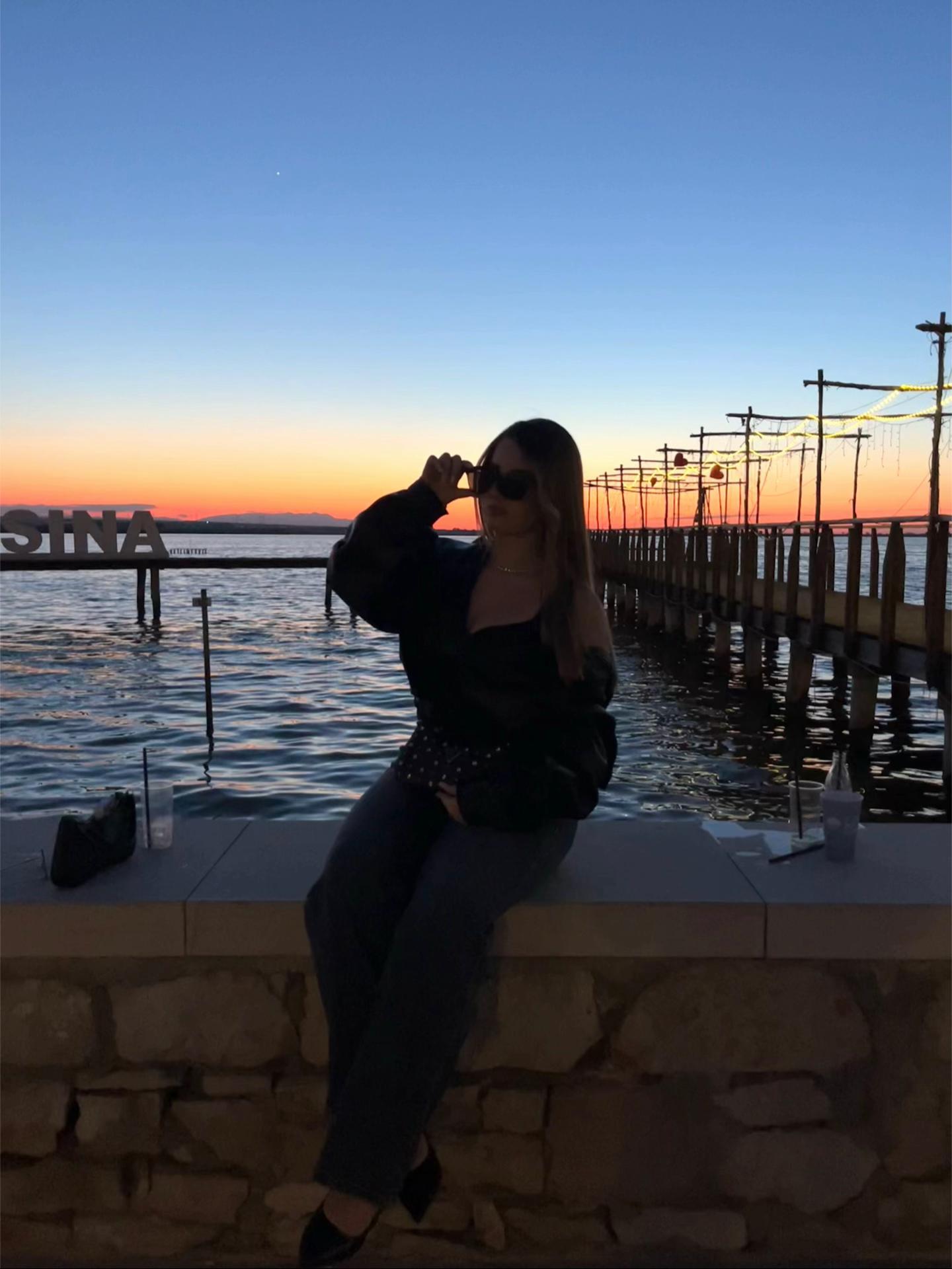 @💫