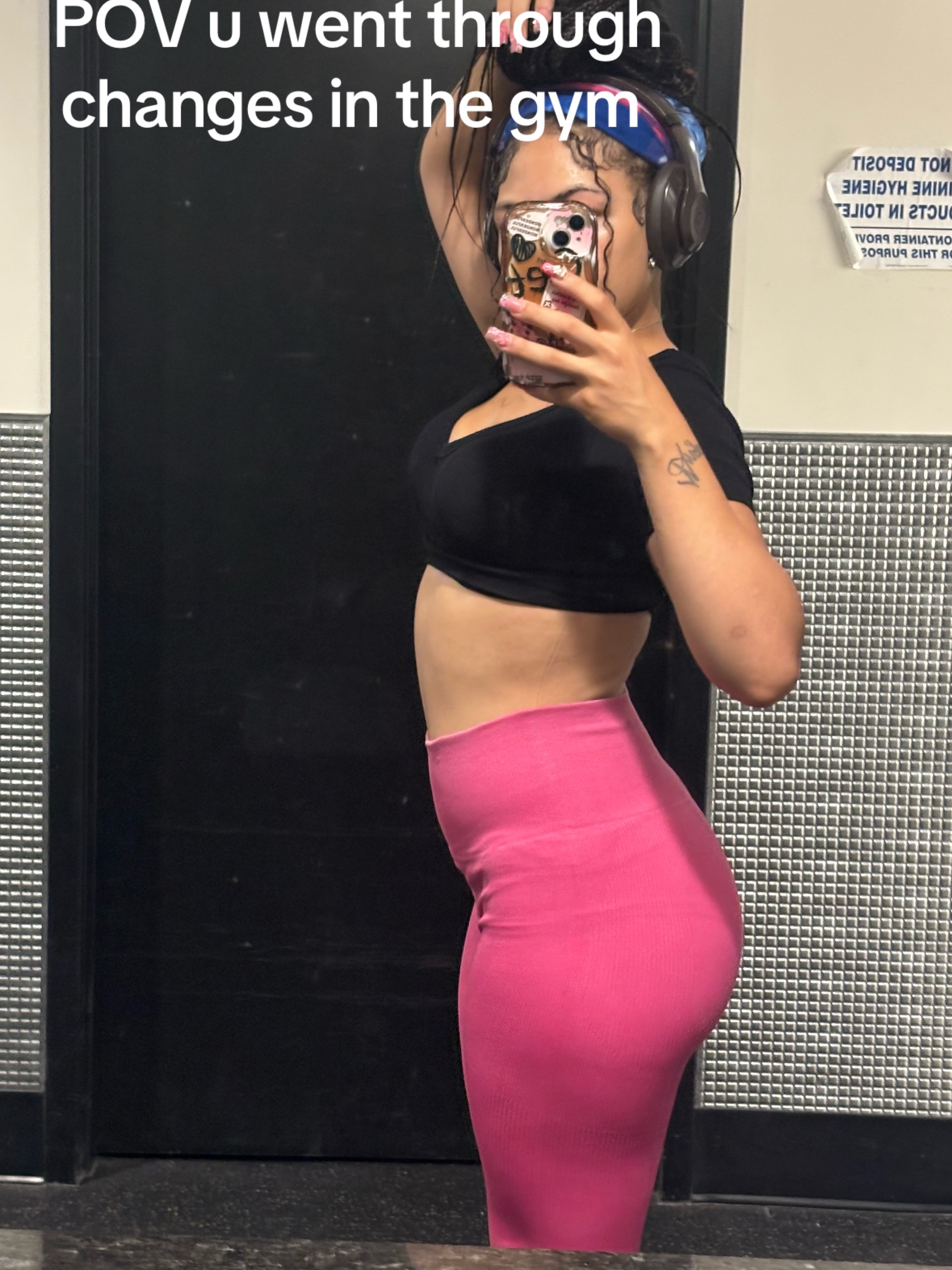 @GlossyAaaaa