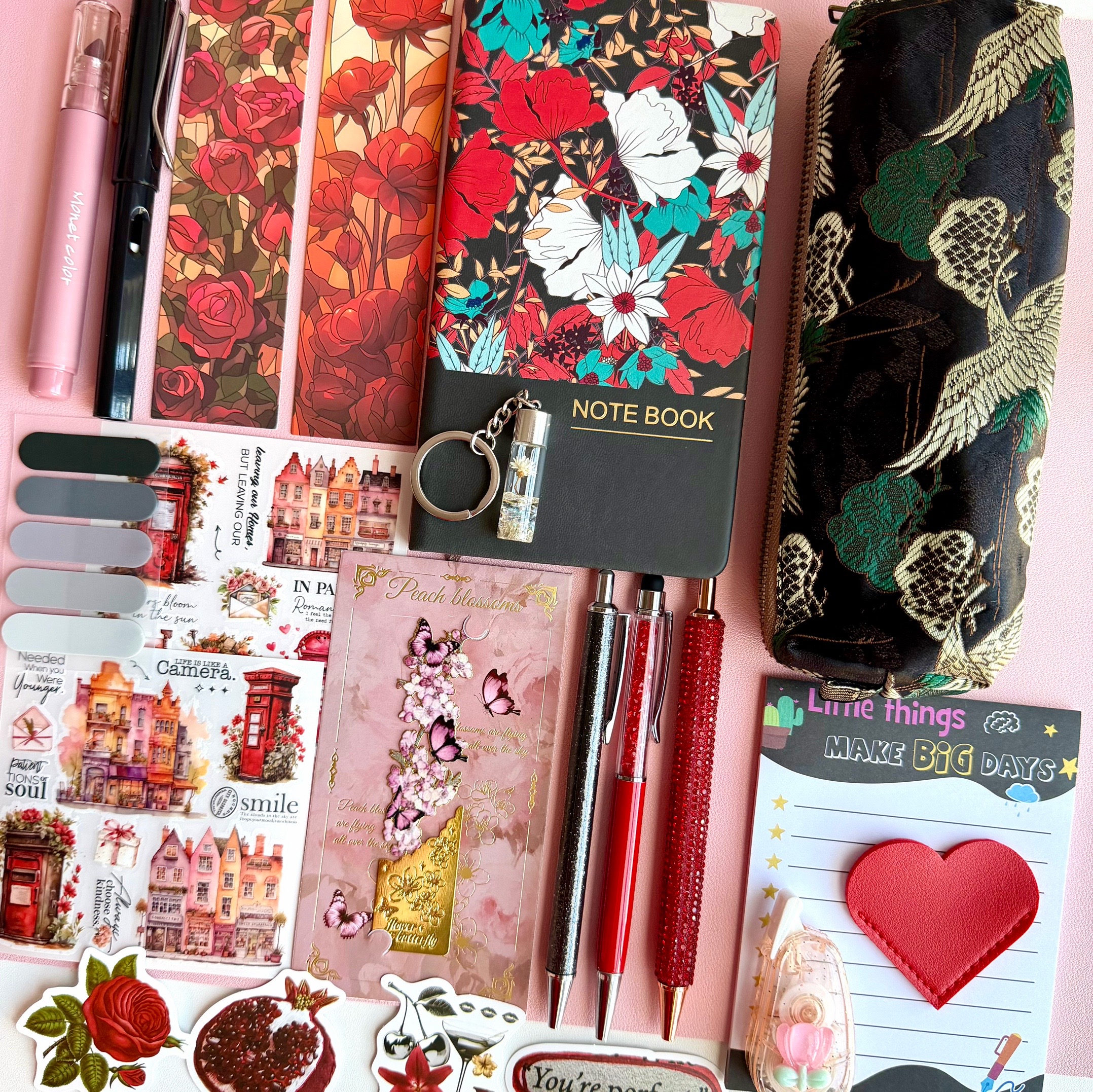 @BOOKISH.BUNDLES ๐