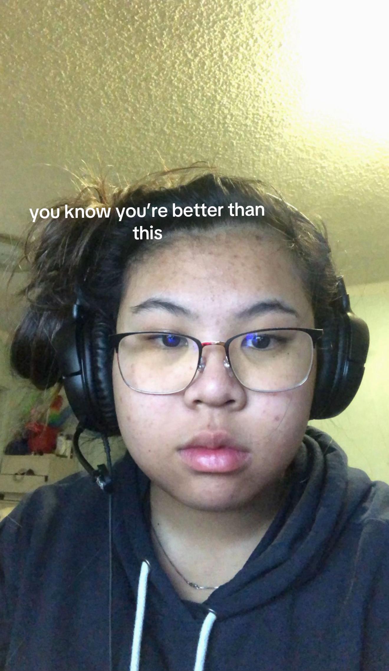 @🫧knee🫧