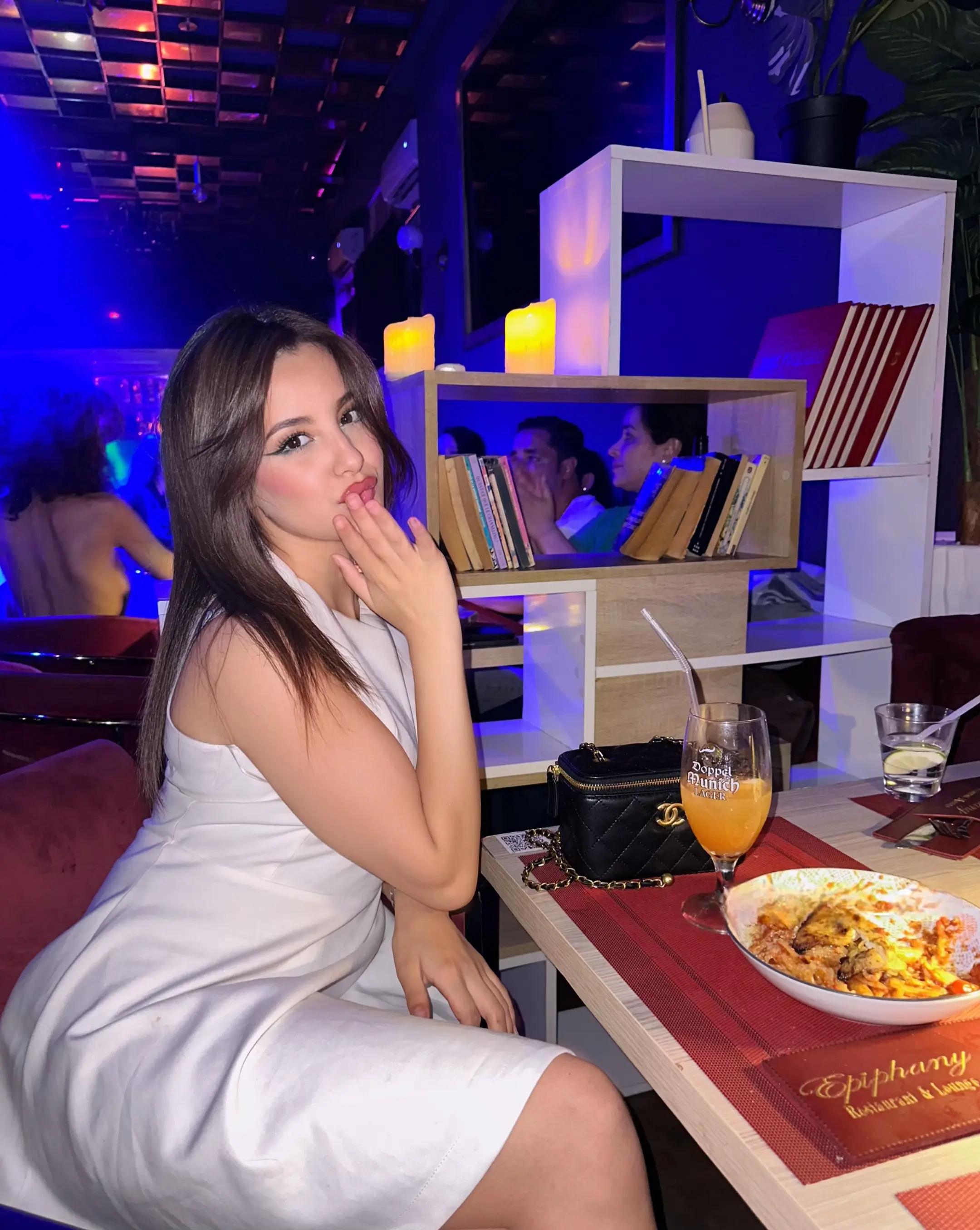 @Eaya_aa8
