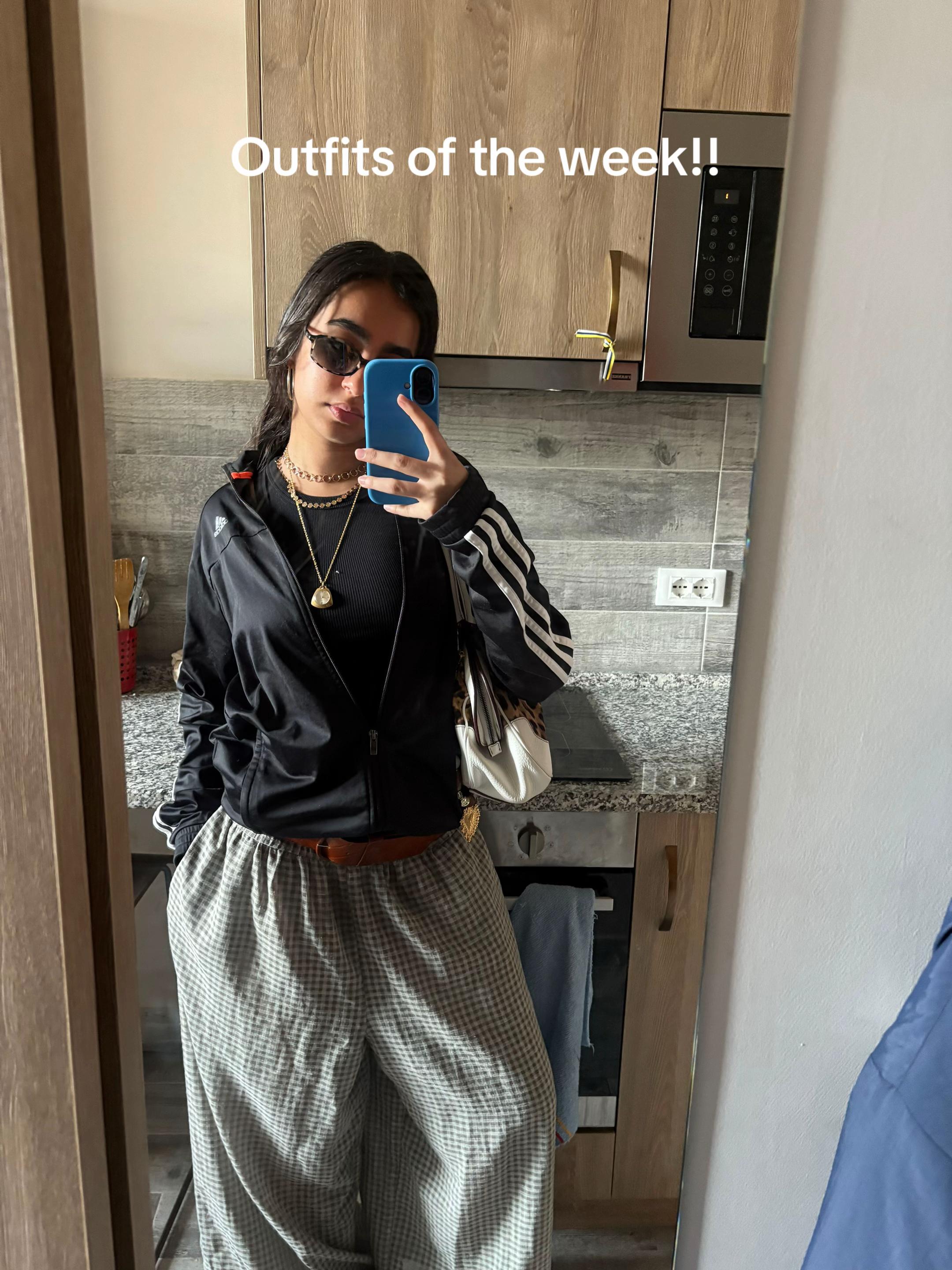 @hensisfits