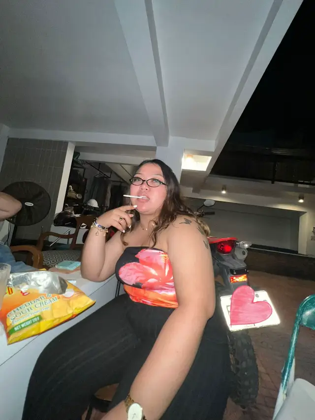 @April Nicole