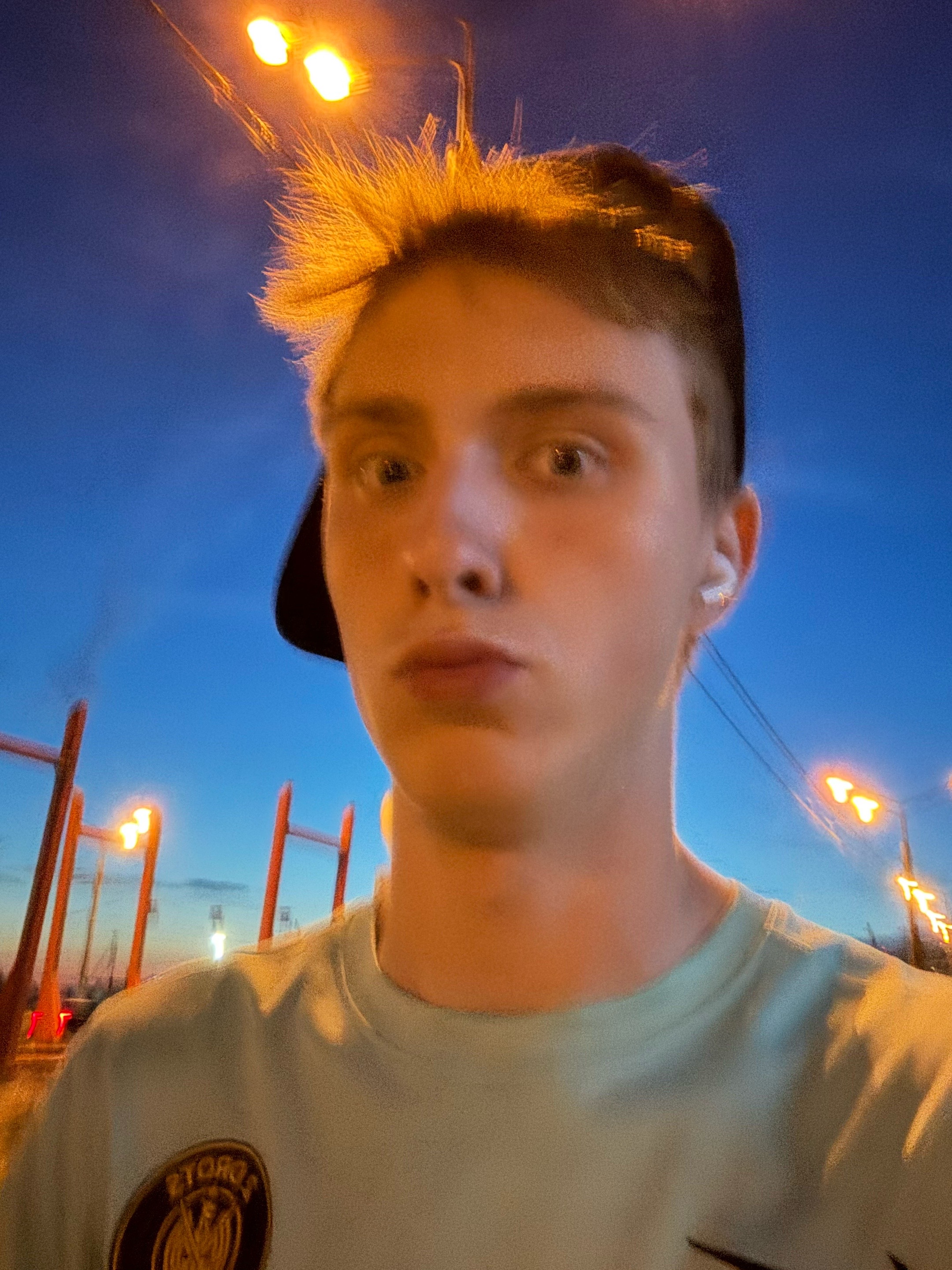 @maxvoi_d