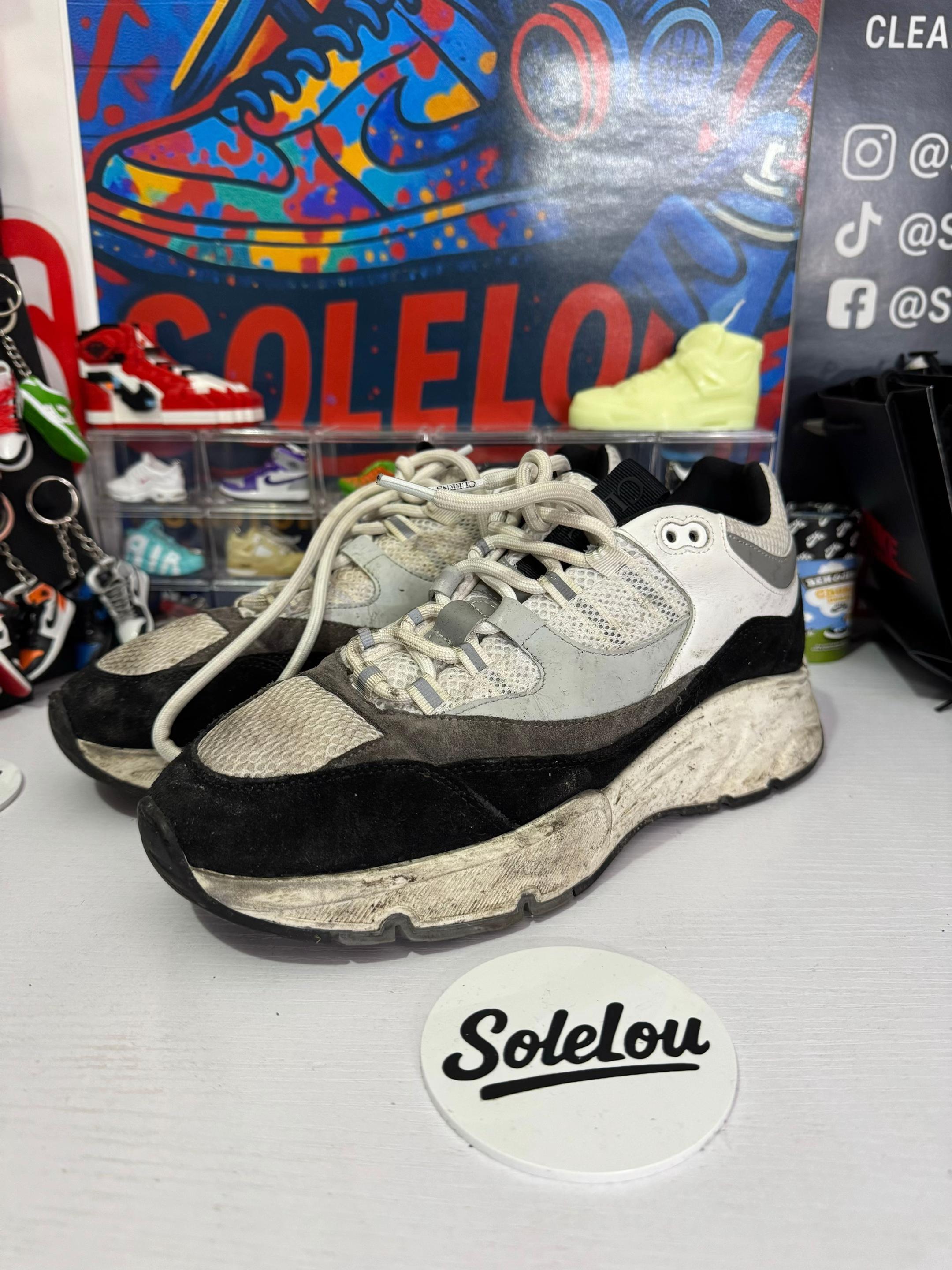 @SoleLou