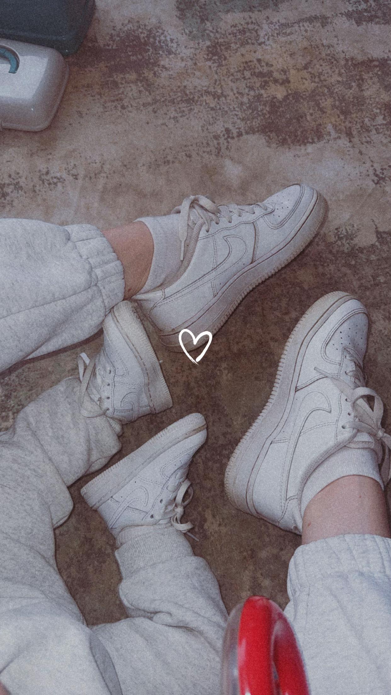 @𝓚𝓮𝓲𝓻𝓪 𝓵𝓸𝓾𝓲𝓼𝓮