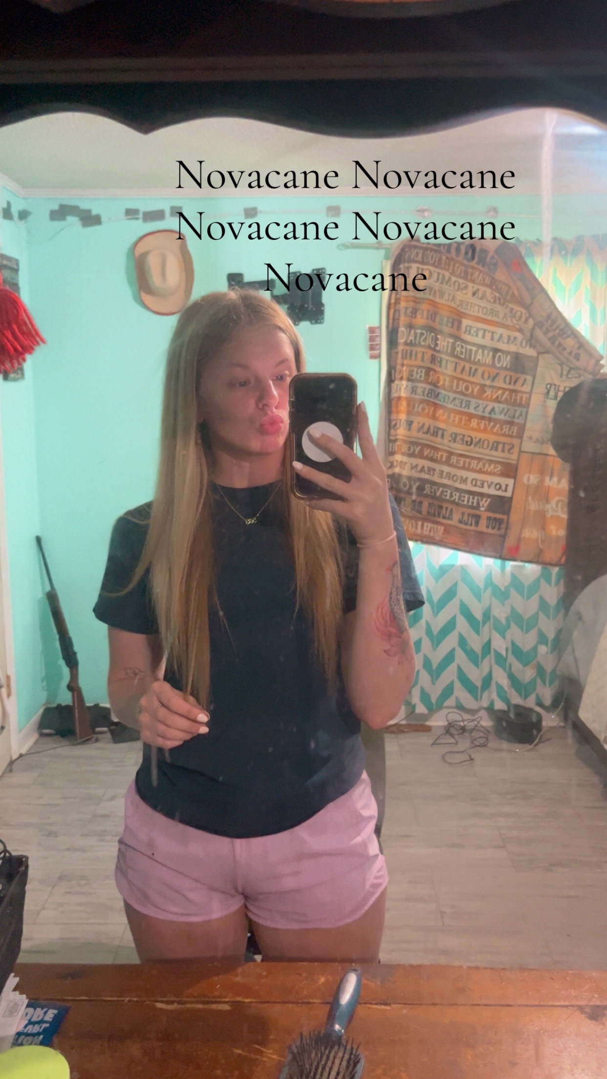 @ur.favorite.blonde24