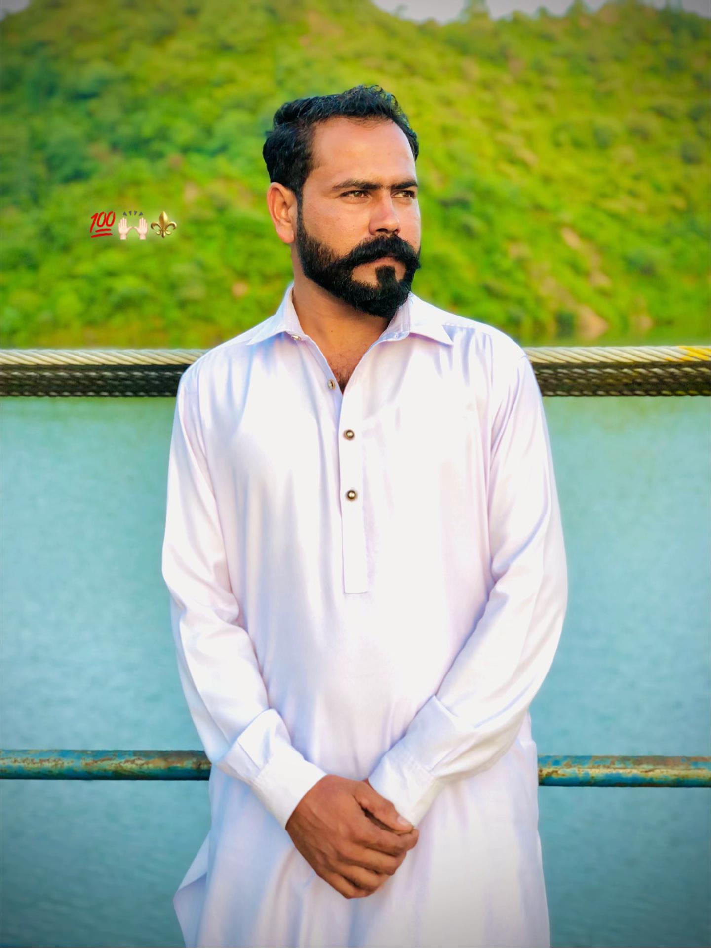 @Faنi Raجa⚡ 🇵🇰