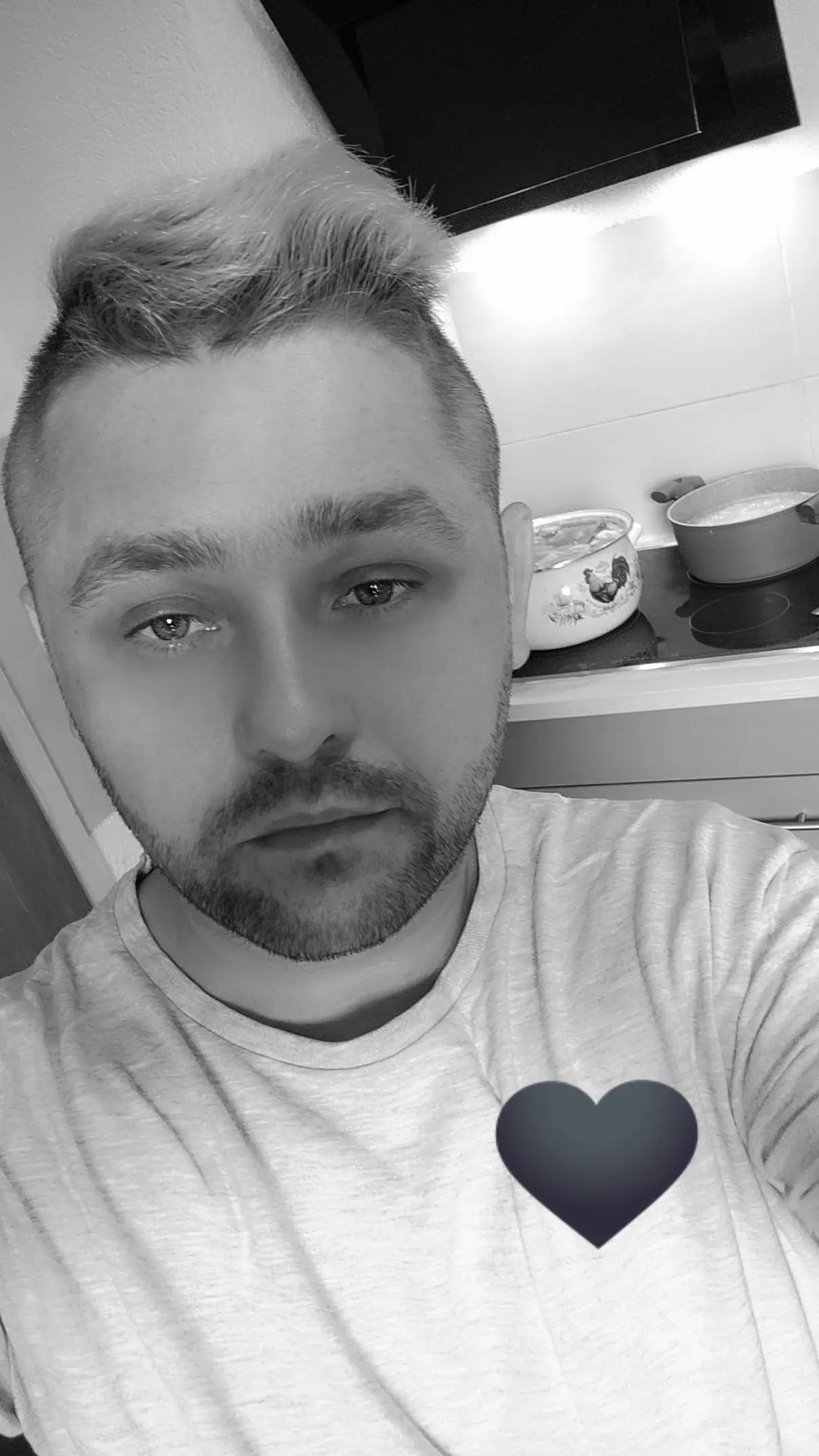 @Crazy🇵🇱🇩🇪 King 👑 Grześ 😎