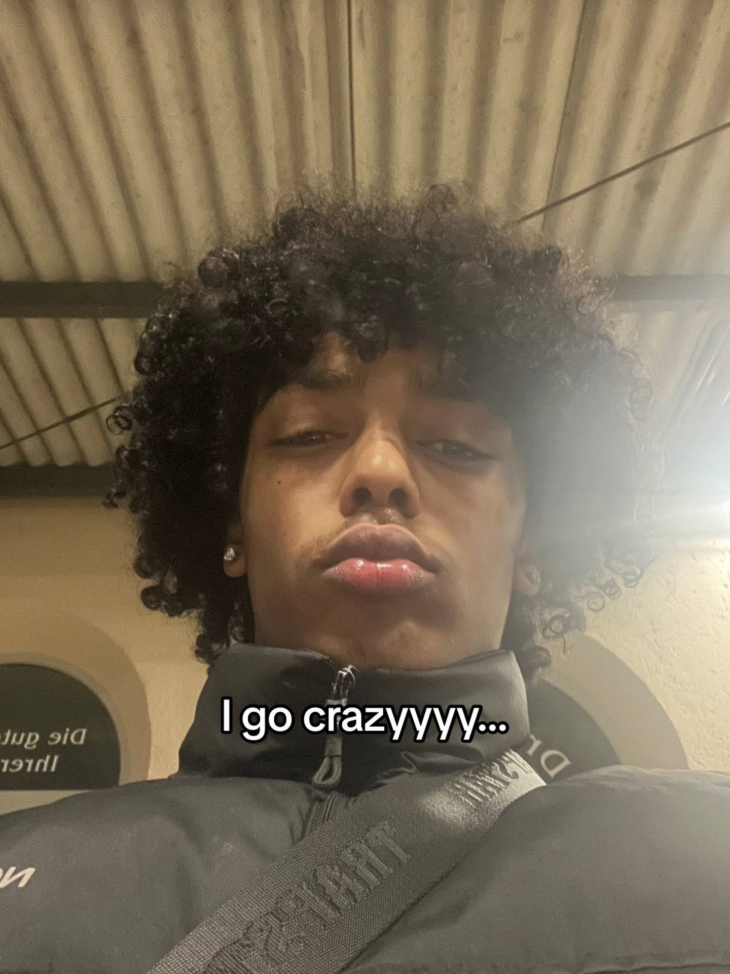 @👤