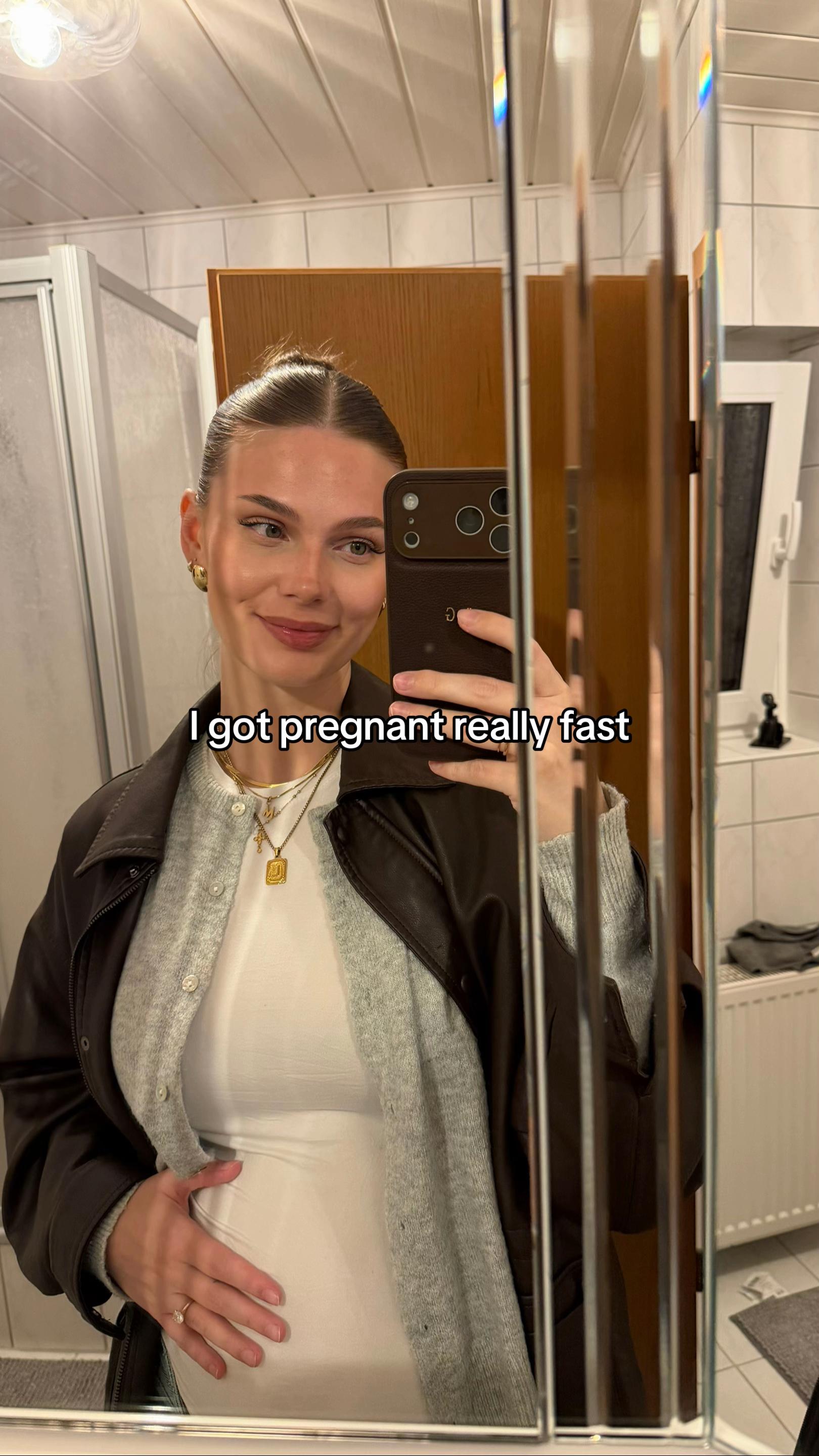 @laura