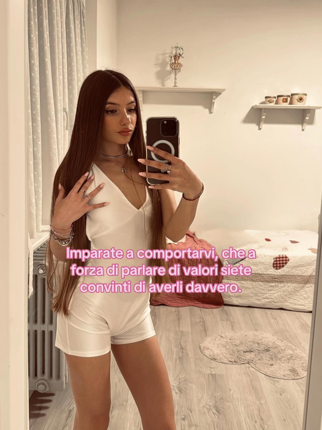 @𝒜𝒩𝒩𝒜💋