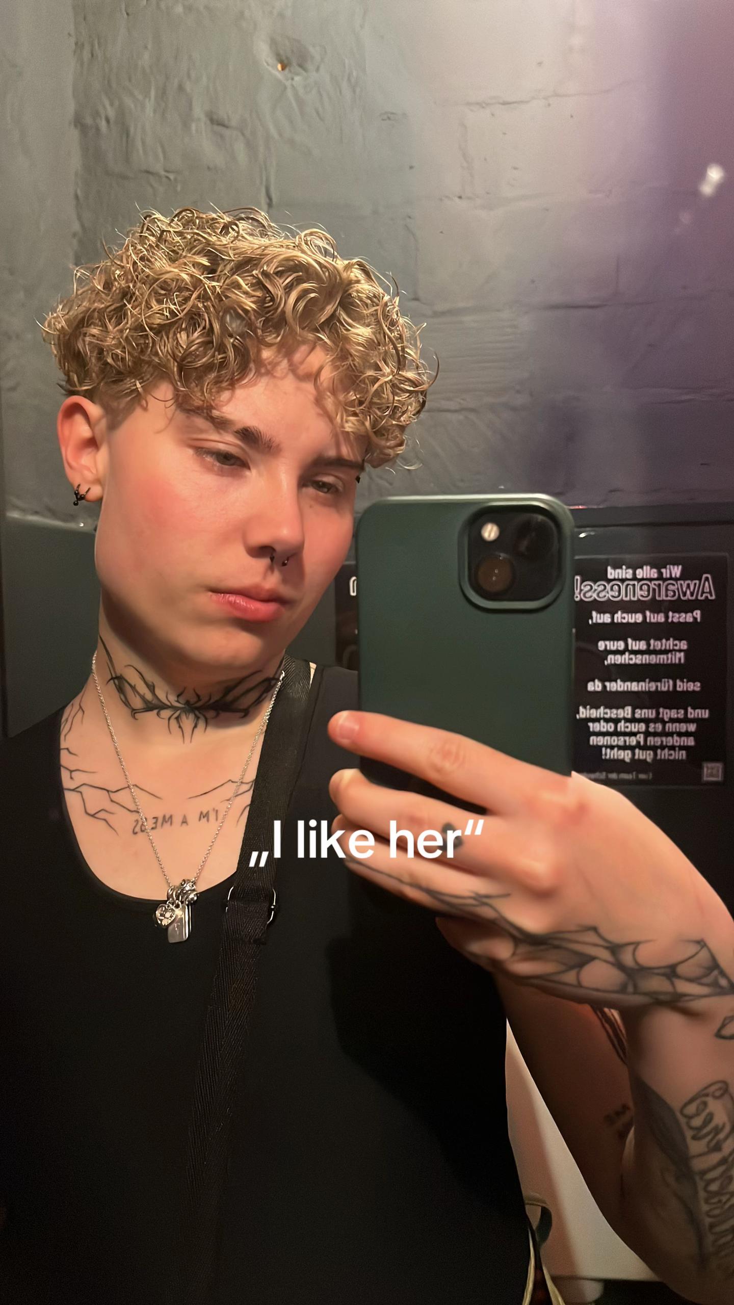 @Charly🧚♀️