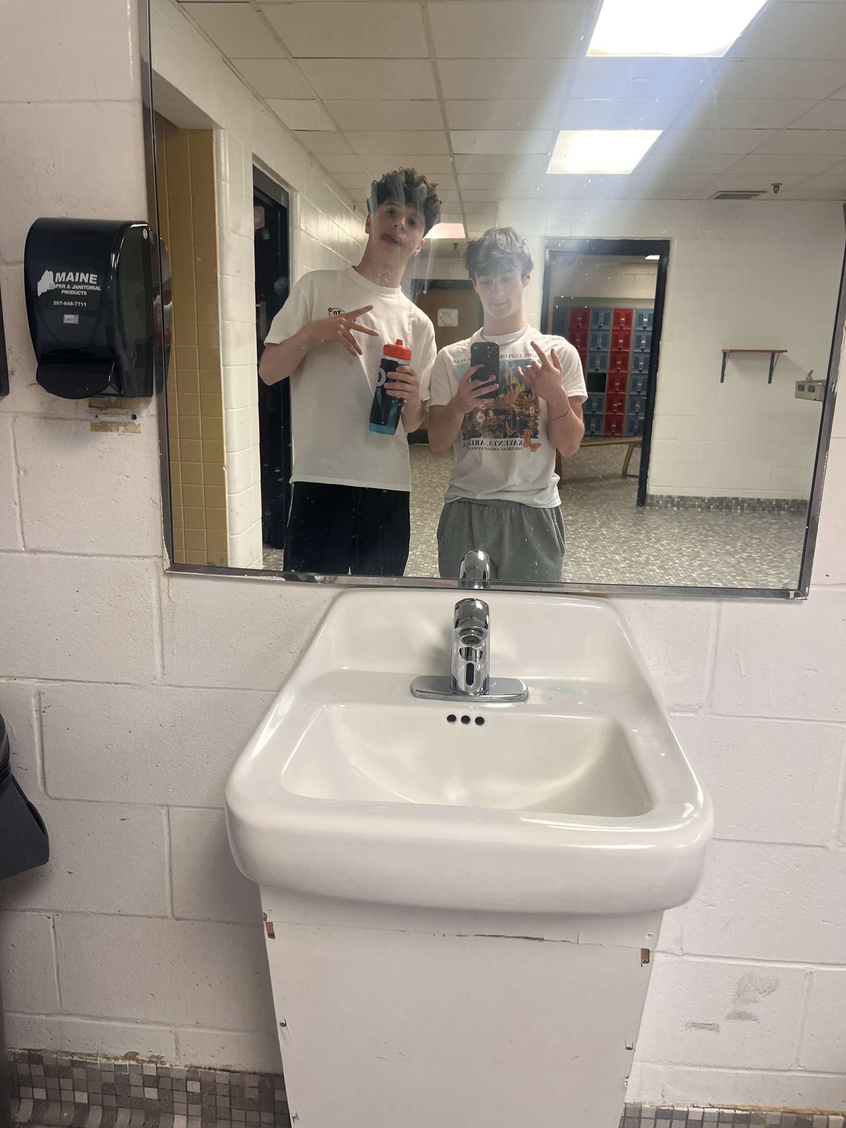 @🫥