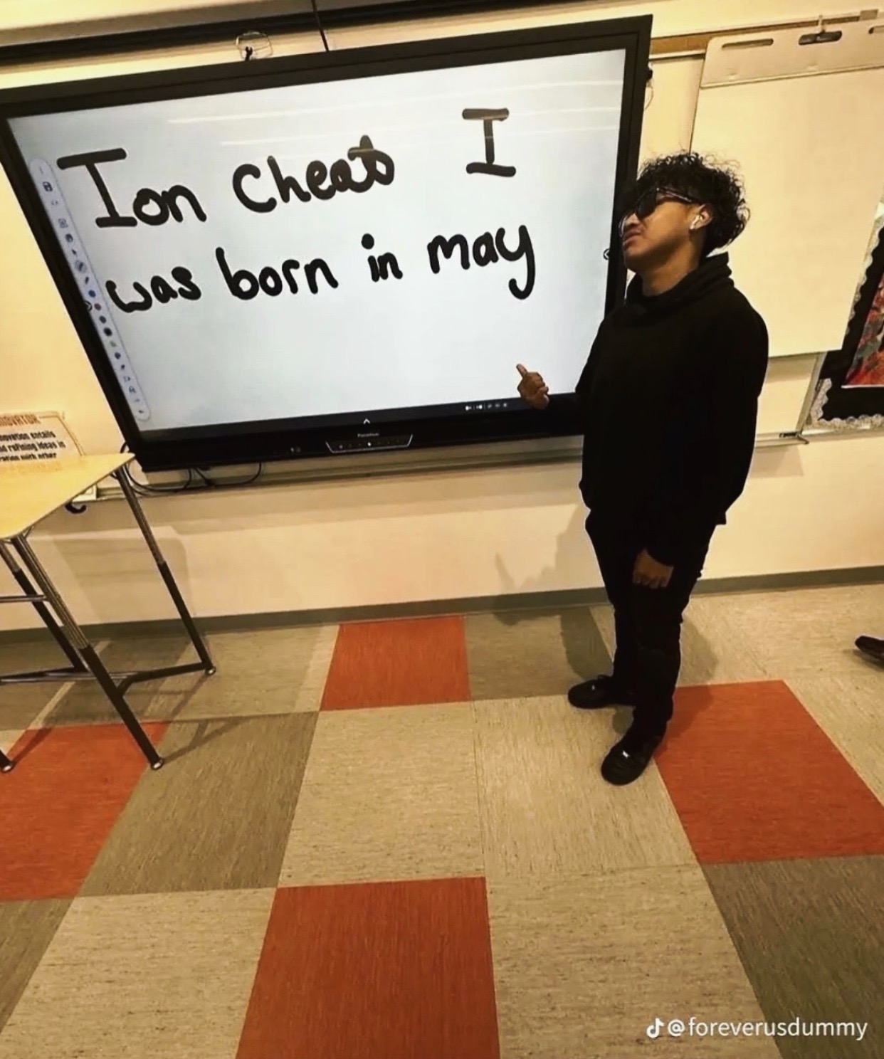 @🧍🏾