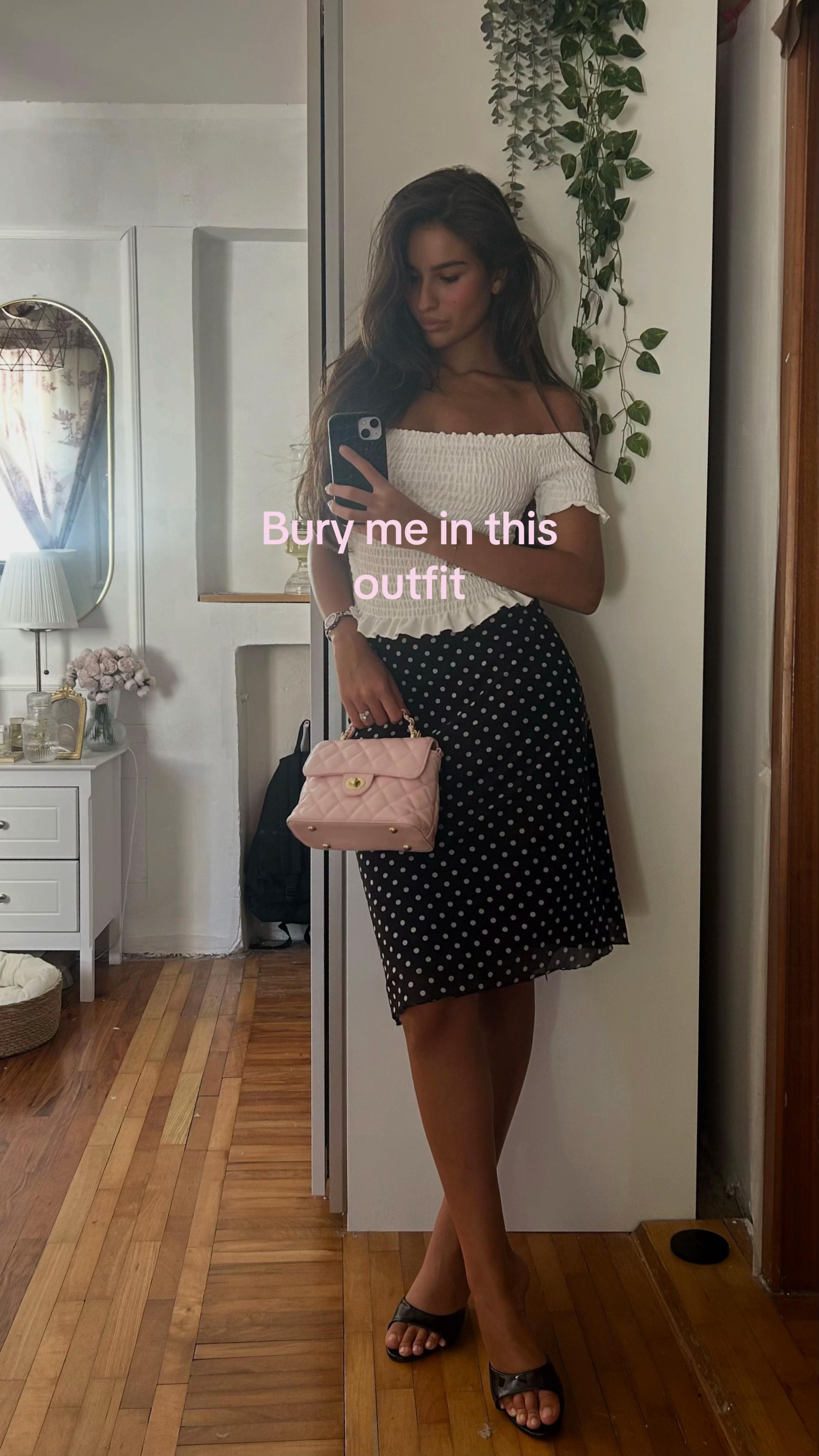 @𝓕ℯ𝓯ℯ̀ 🦢🌷💌🍓