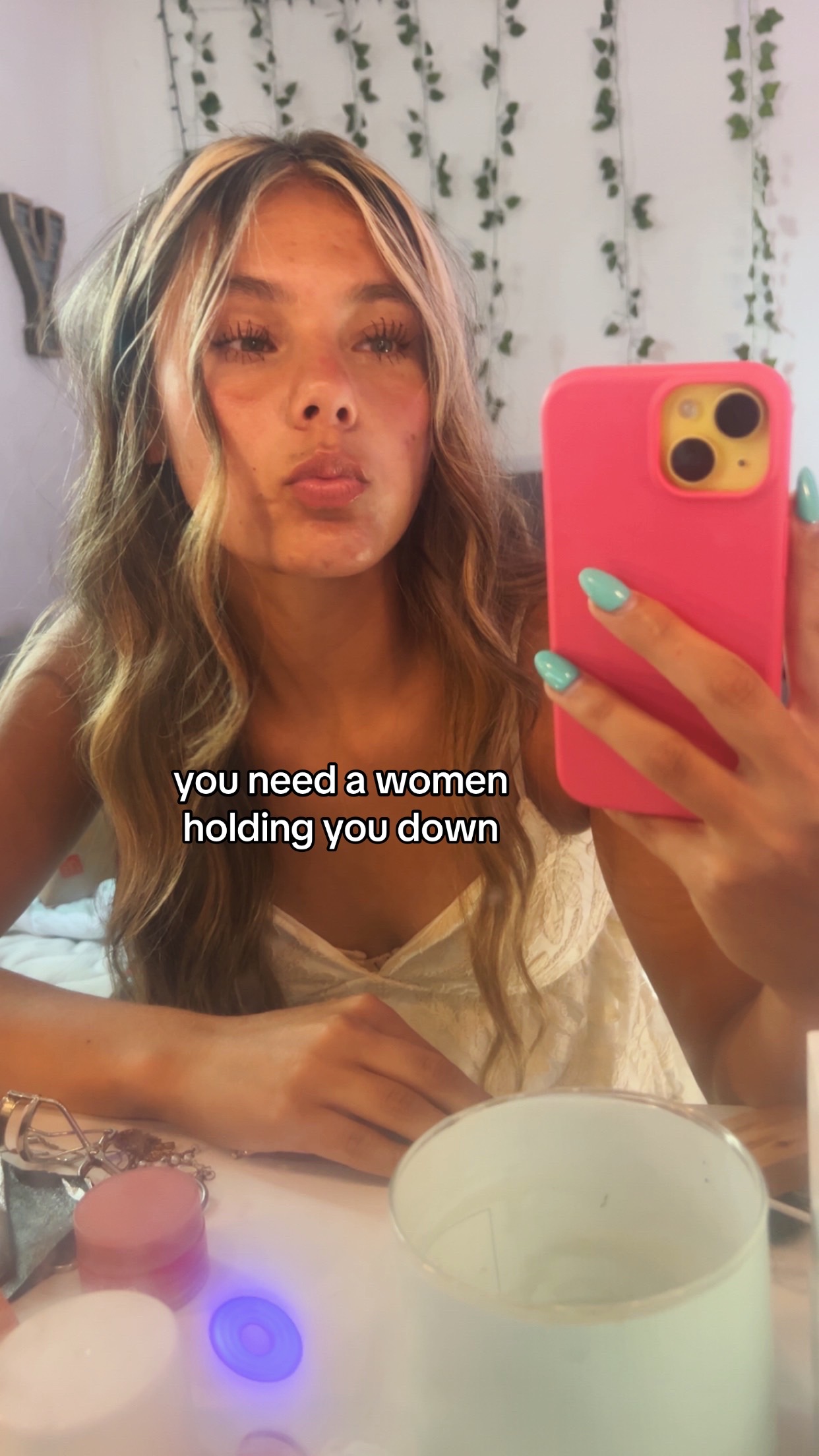 @bella
