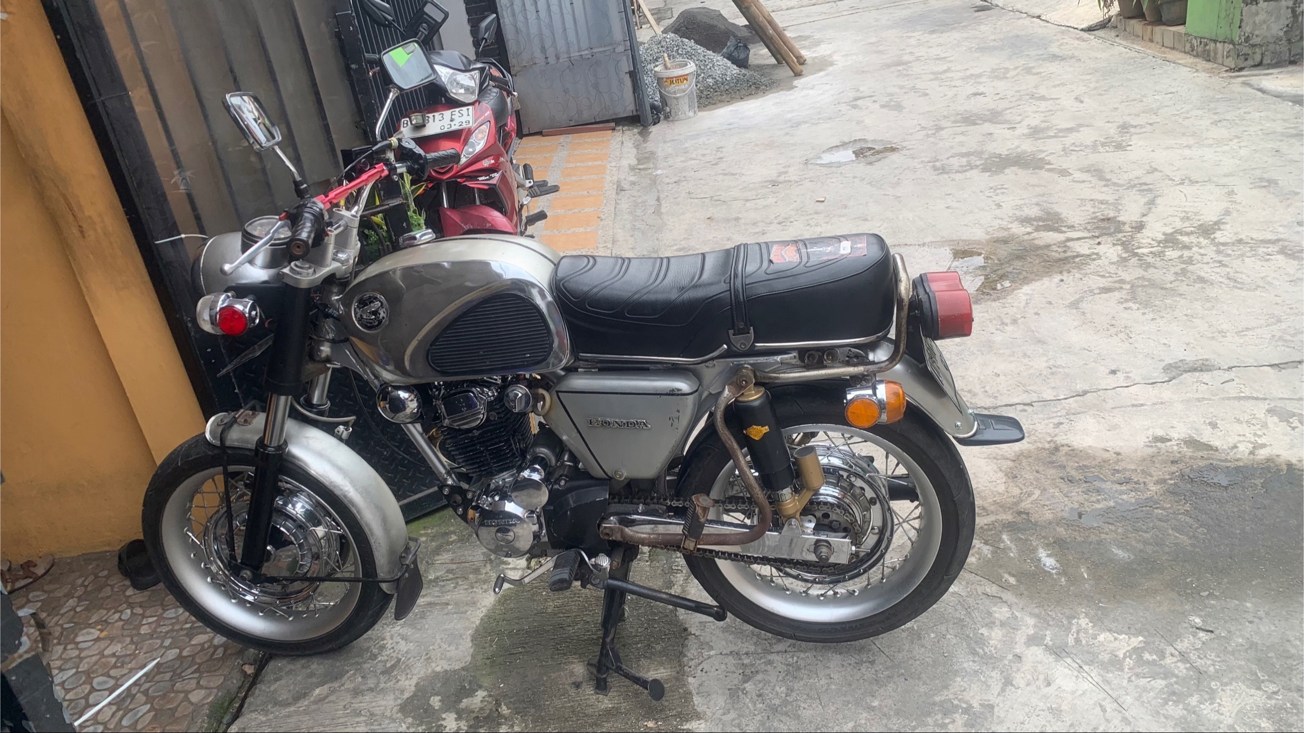 @FAJAR PAK HAJI👳🏻&zwj;♂️