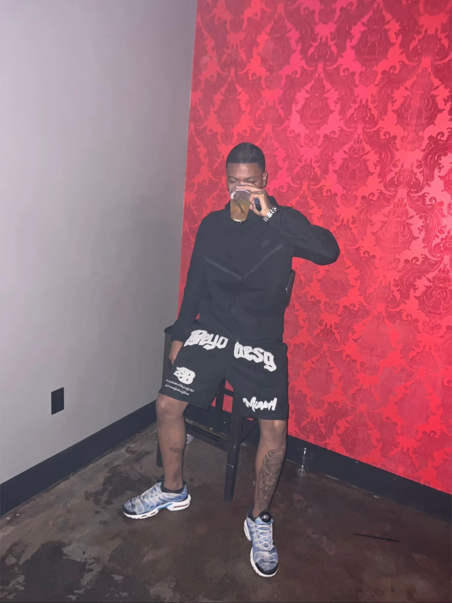 @AREDES
