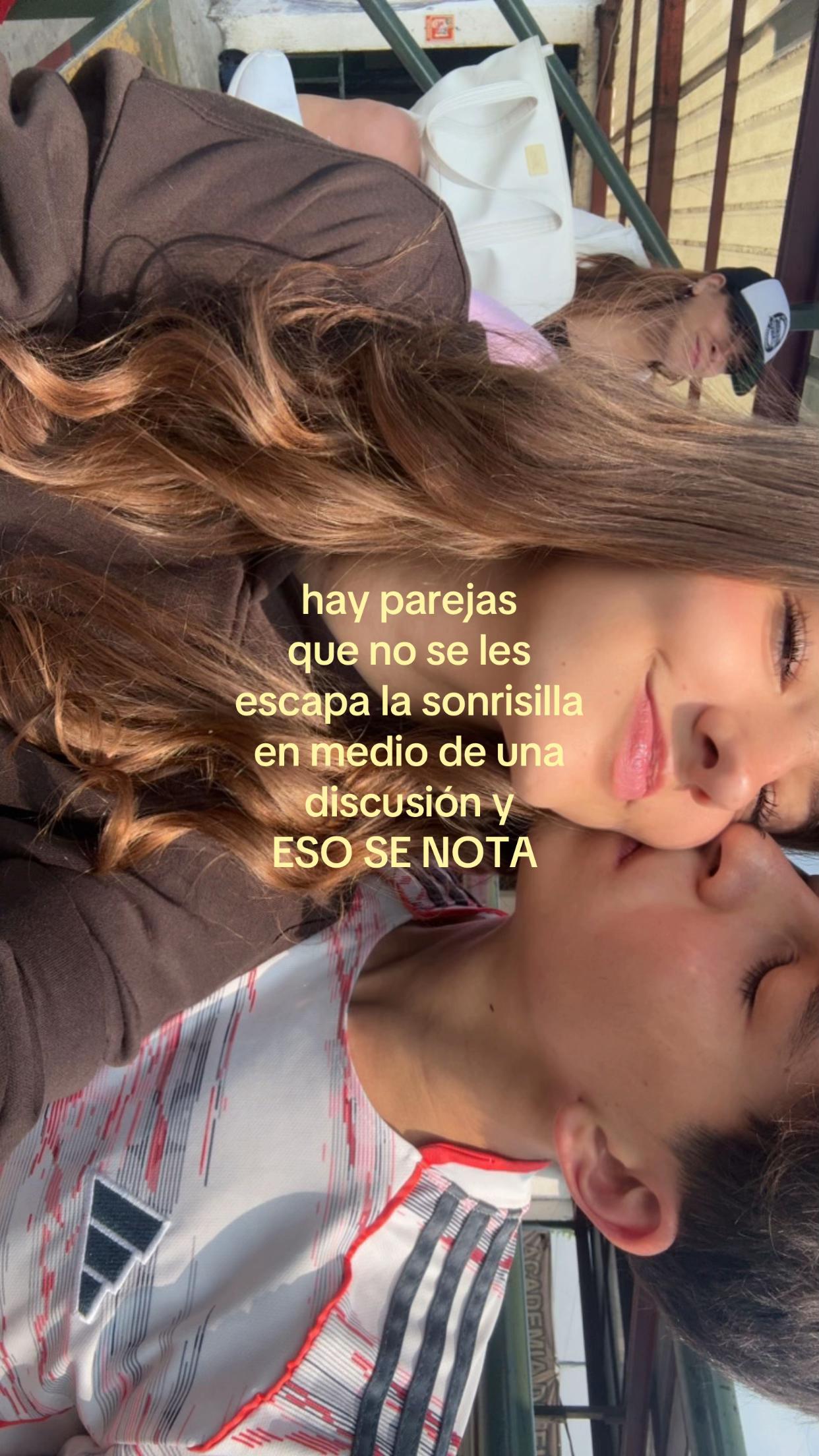 @illegaljuls