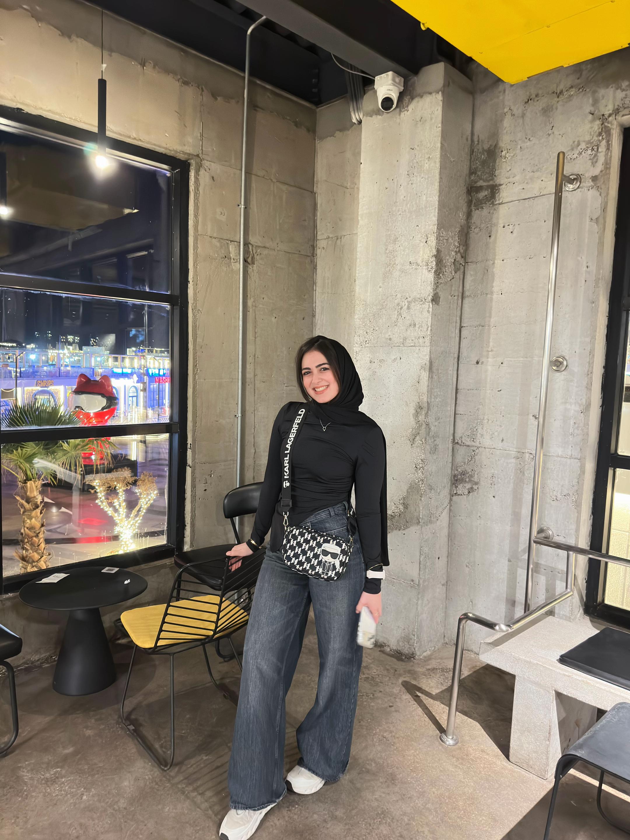 @Zoza Abaza