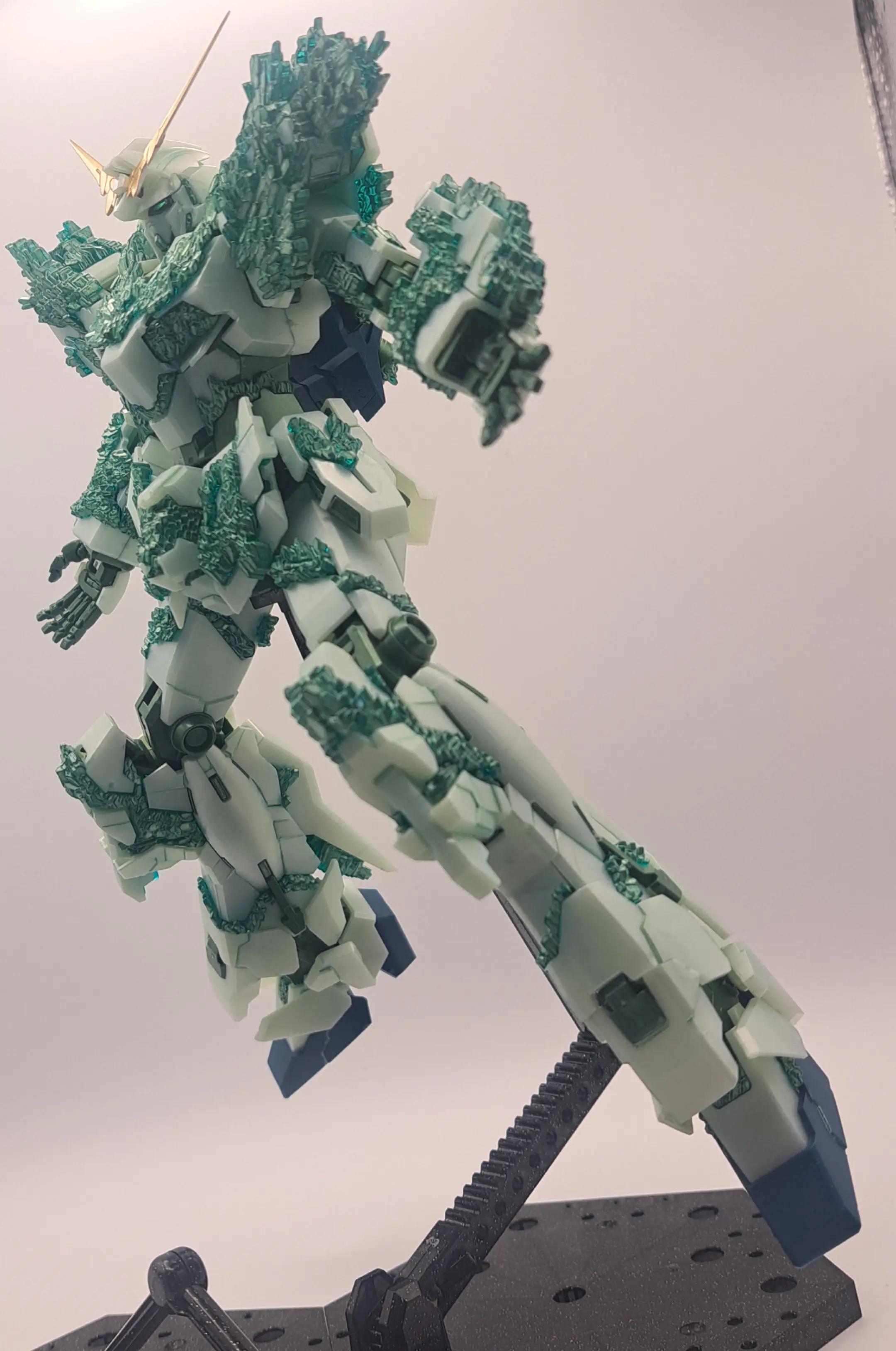 @Mecha Kaiju Red