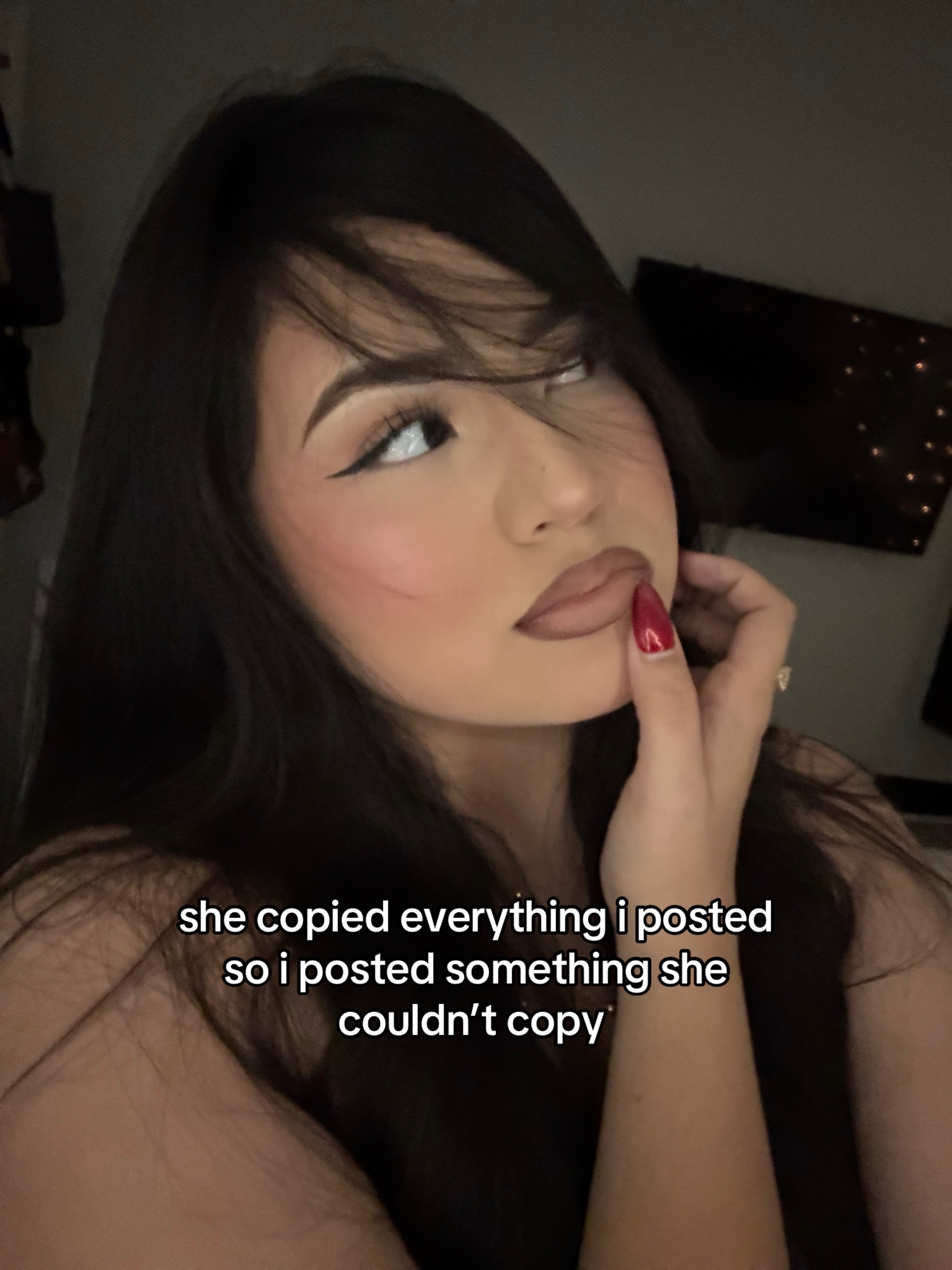 @BEE 🎧